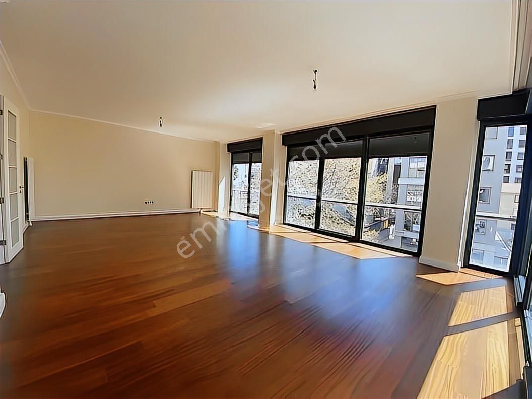 Suadiye Vapuryolu Sokak Caddeye 2.bina 6.katta 3+1 Satılık Daire - Görsel 3