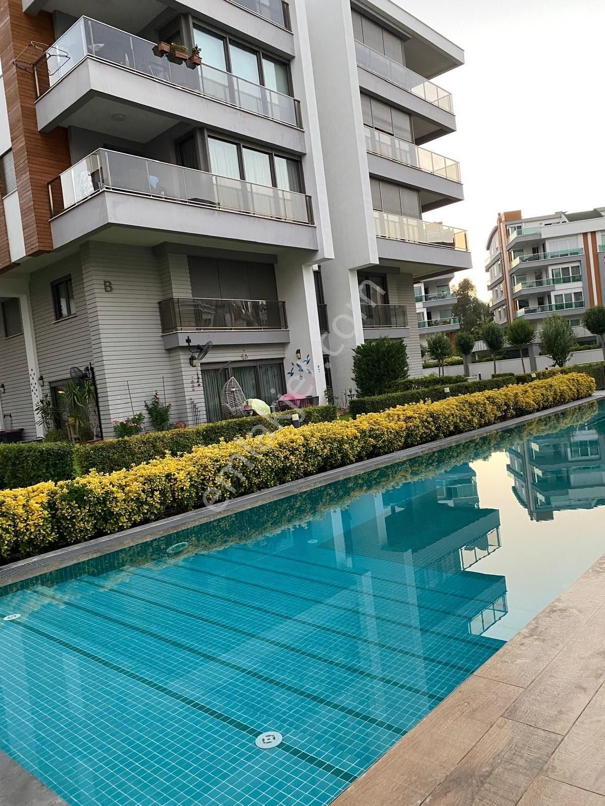 Konyaaltı Molla Yusuf 'ta Lüks 3+1 Rezidans