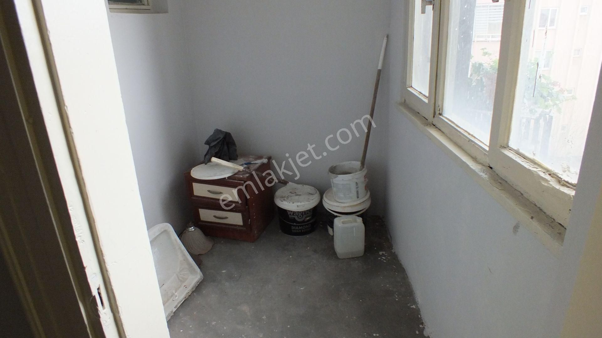 Cumhuriyet Mah. Zeytinlik Yokuşu Kiralık 1. Kat 2+1 Sobalı Daire - Görsel 24