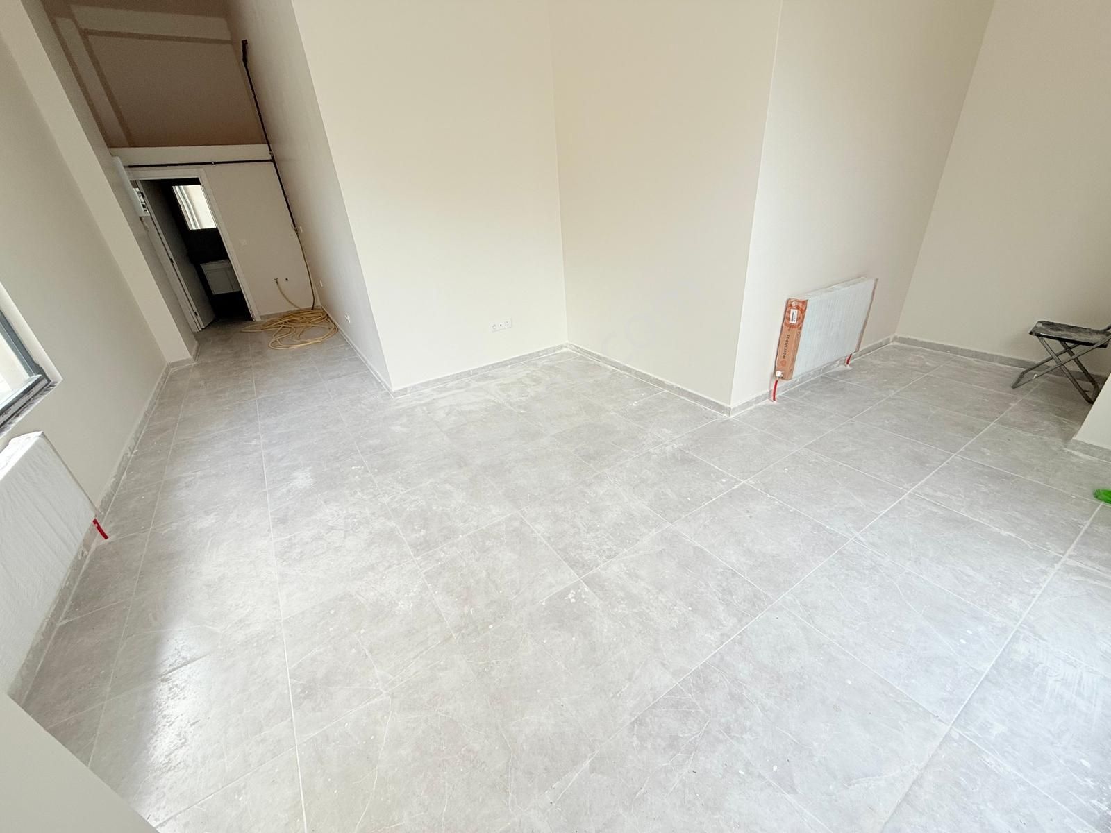 Maltepe Altayçeşmede Sıfır Köşe 90m2ön Kullanımlı Kiralık Dükkan - Görsel 6