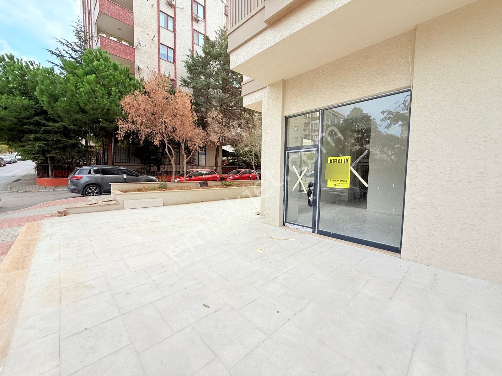 Maltepe Altayçeşmede Sıfır Köşe 90m2ön Kullanımlı Kiralık Dükkan - Görsel 9