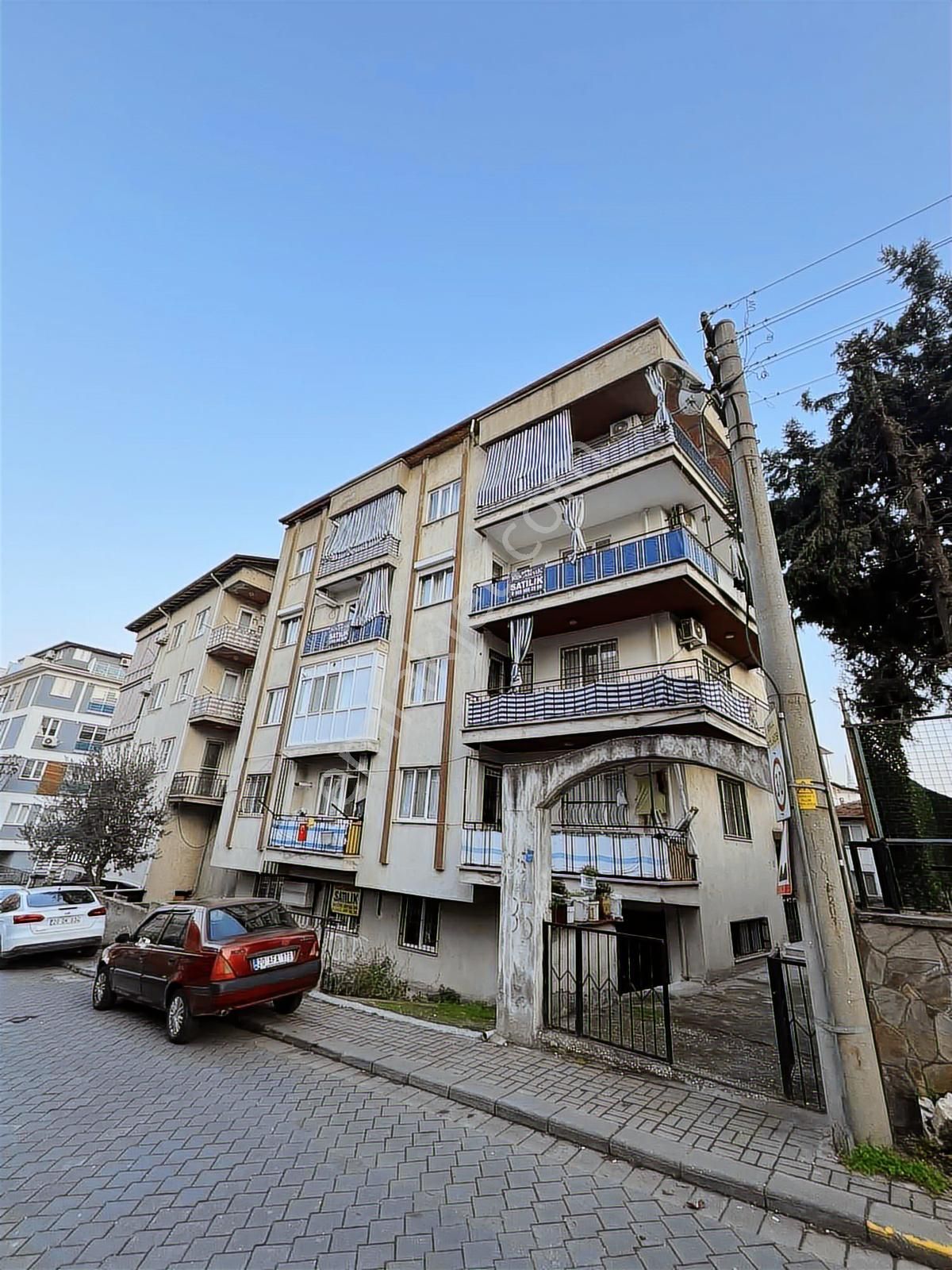 Kocabıyık Gayrimenkul'den Fesleğen Atatürk Ortaokulu Yanı Daire