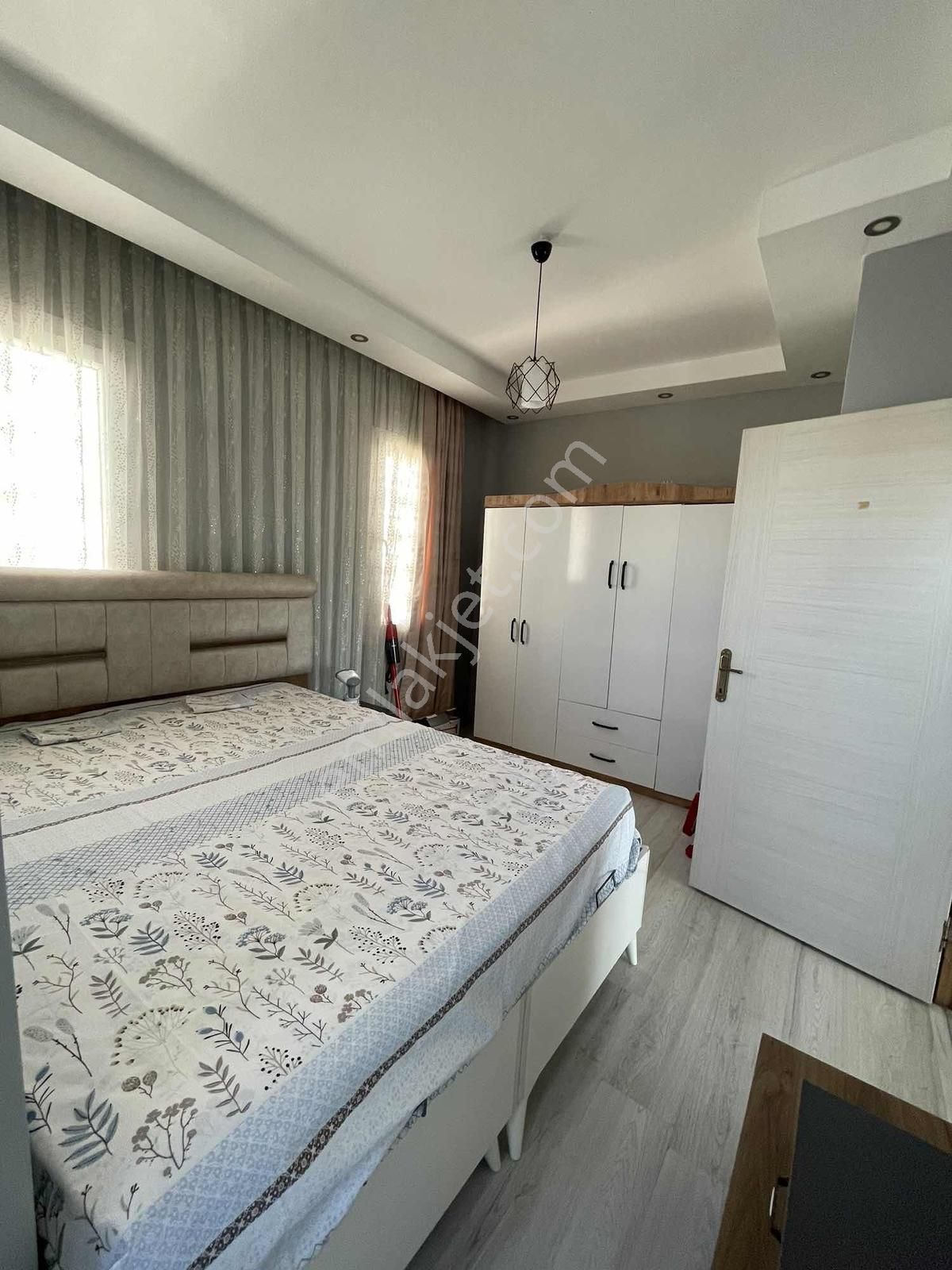 Cadde~üzeri~1+1~ful~eşyalı~2~adet~cam~balkonlu~geniş~cazip~daire - Görsel 10