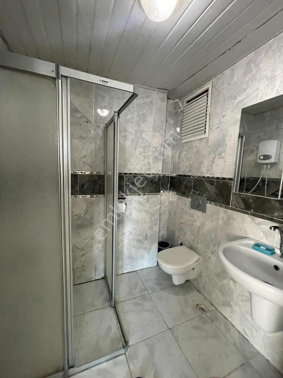 Cadde~üzeri~1+1~ful~eşyalı~2~adet~cam~balkonlu~geniş~cazip~daire - Görsel 18