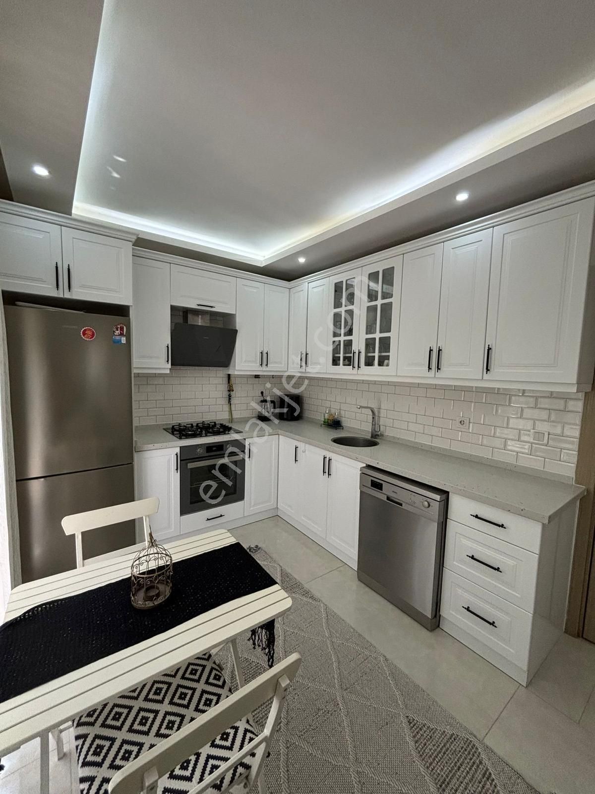 Qzen' Den Altıntepe'de Bağımsz Giriş Ve Bahçeli 220 M2 4+1 Villa - Görsel 27