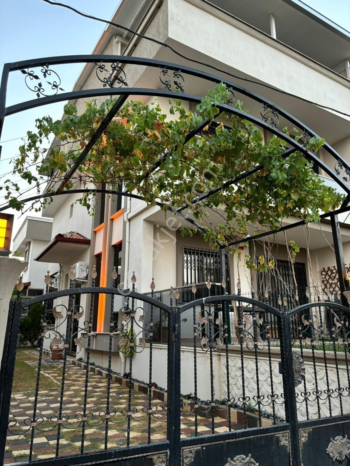 Qzen' Den Altıntepe'de Bağımsz Giriş Ve Bahçeli 220 M2 4+1 Villa - Görsel 22