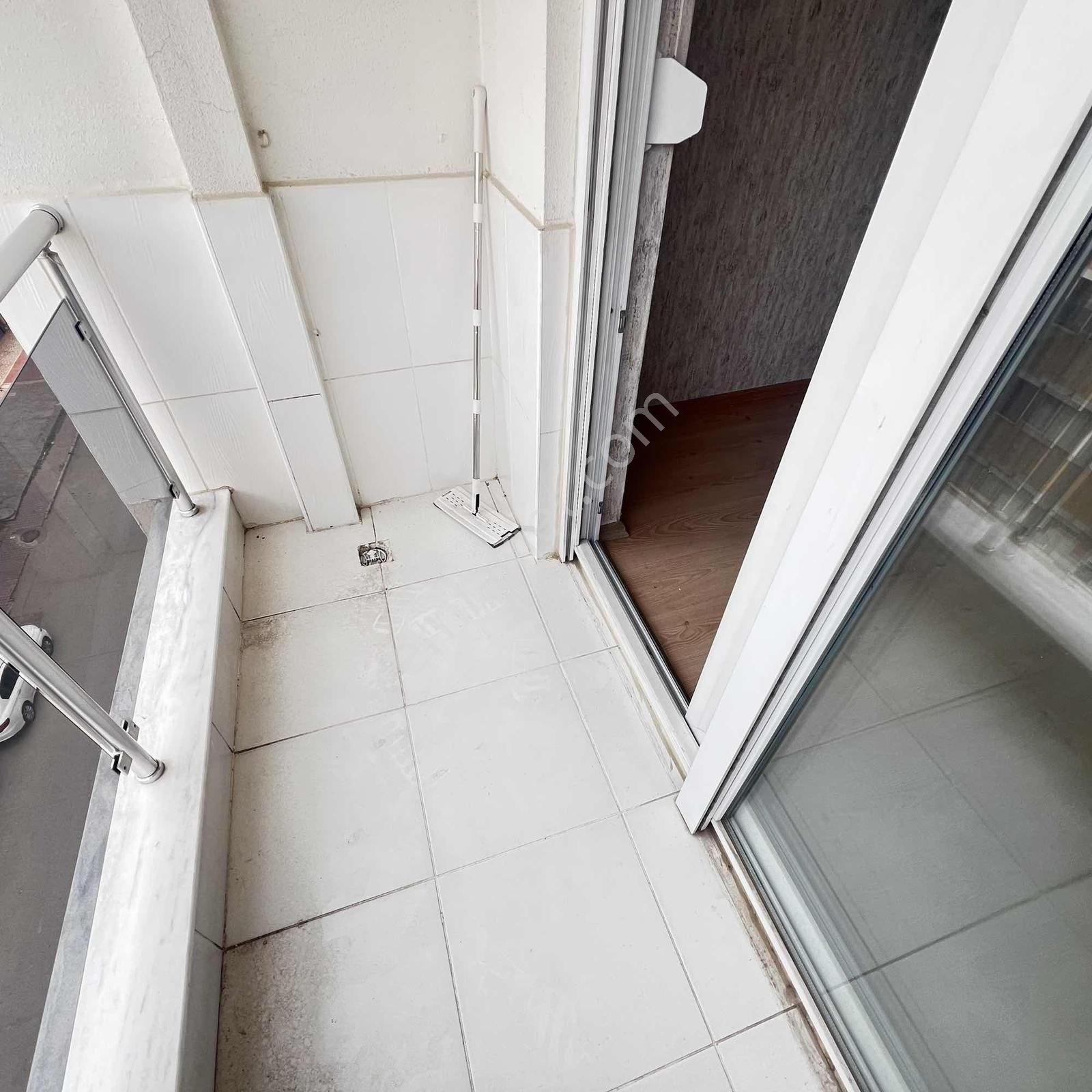 Cumhuriyet Mah. Kiralık 3+1 150 M2 Asansörlü Katta Tek Daire - Görsel 14