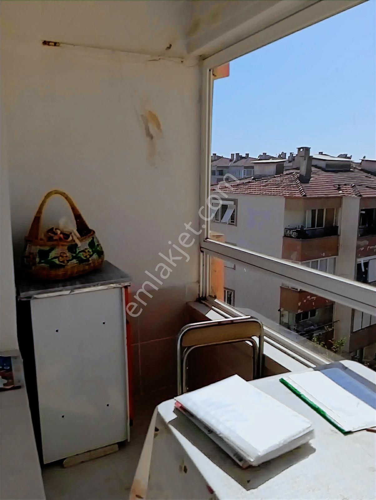 Yalova Çiftlikköy Başkent 3 Sitesinde Manzaralı Satılık 1+1 - Görsel 9