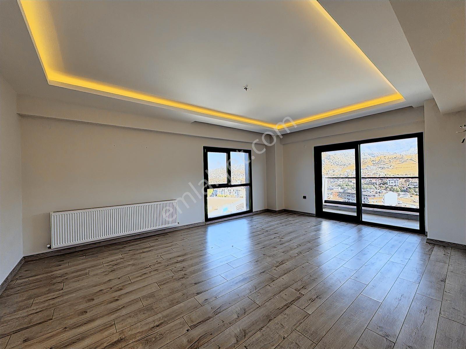 Salihli Kentower Rezidans'ta Satılık 3+1 147 M2 Daire (video) - Görsel 3