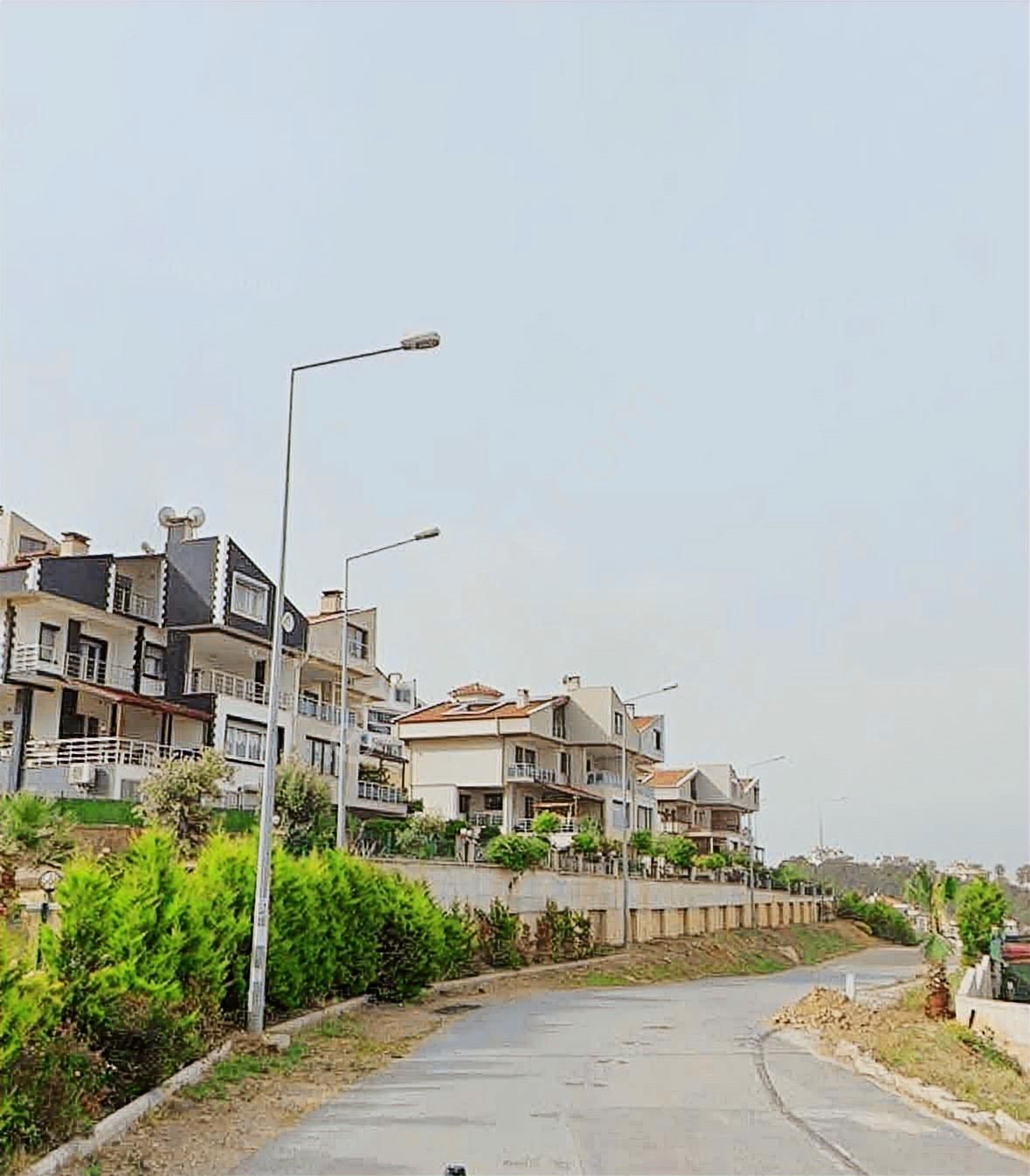 İzmir Güzelbahçe Atatepe Sitesi Satılık Villa