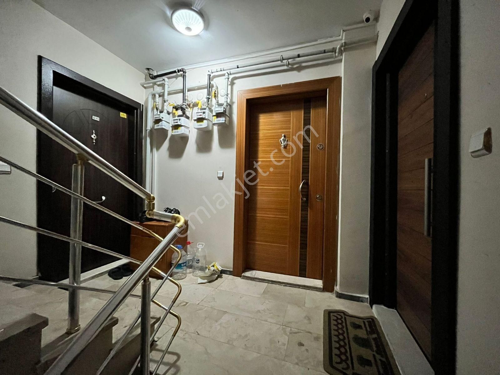 Çekmeköy Görgülü Nün Arka Sokağında 2+1 100m² - Görsel 27