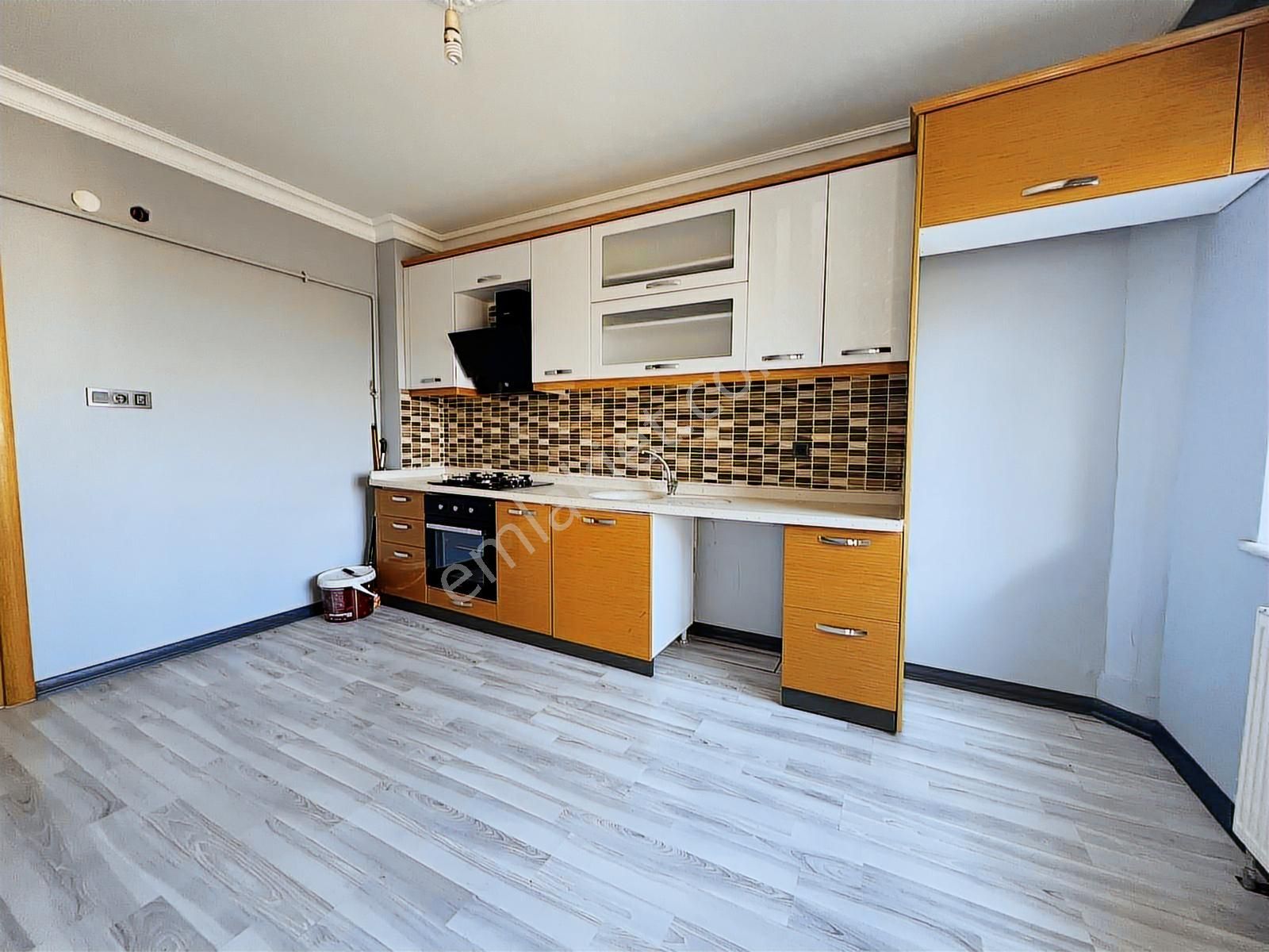 Engin Emlak'tan Protokol Yolu Yakını E.banyo'lu 3+1 Daire - Görsel 6