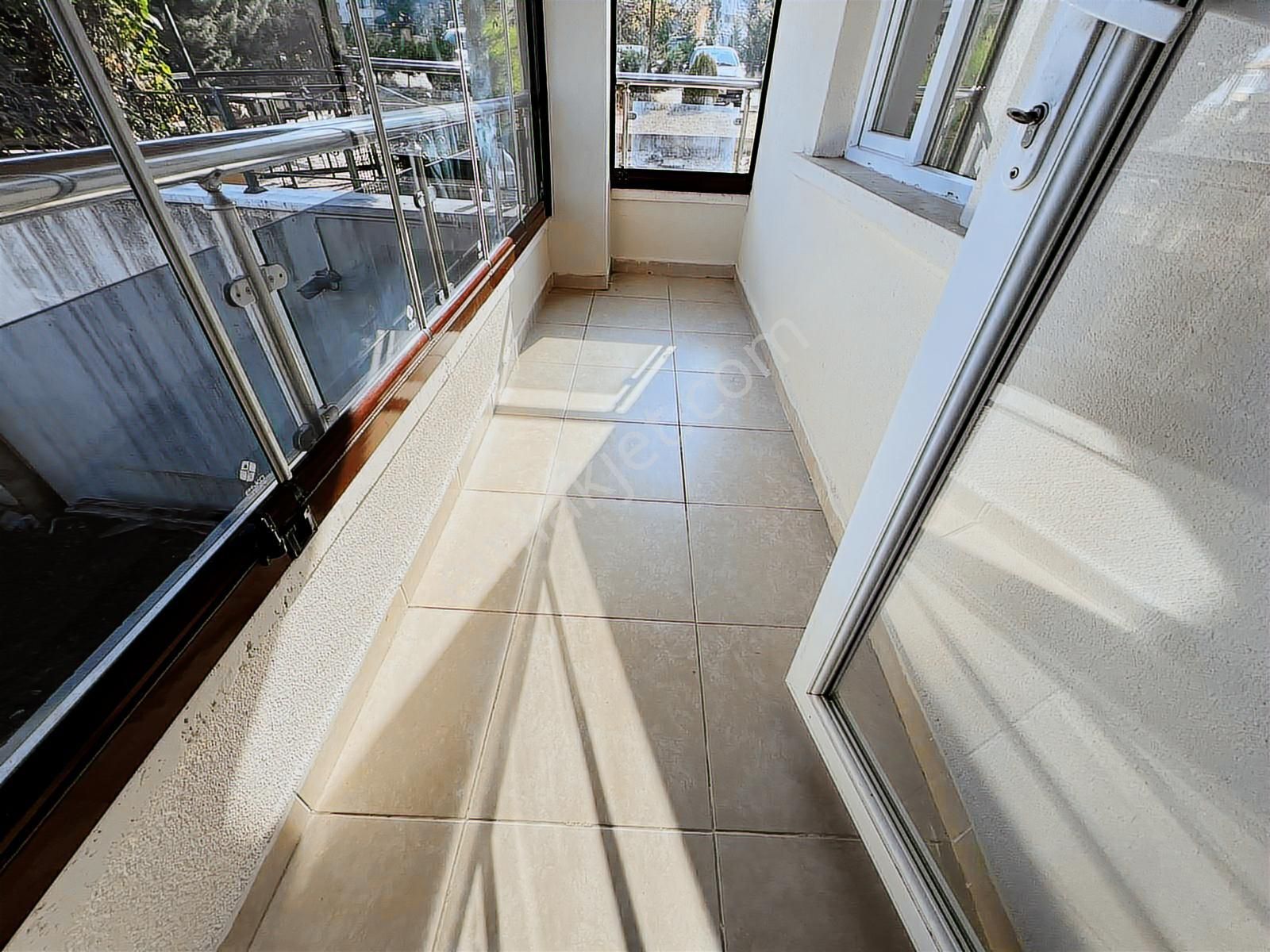 Engin Emlak'tan Protokol Yolu Yakını E.banyo'lu 3+1 Daire - Görsel 3