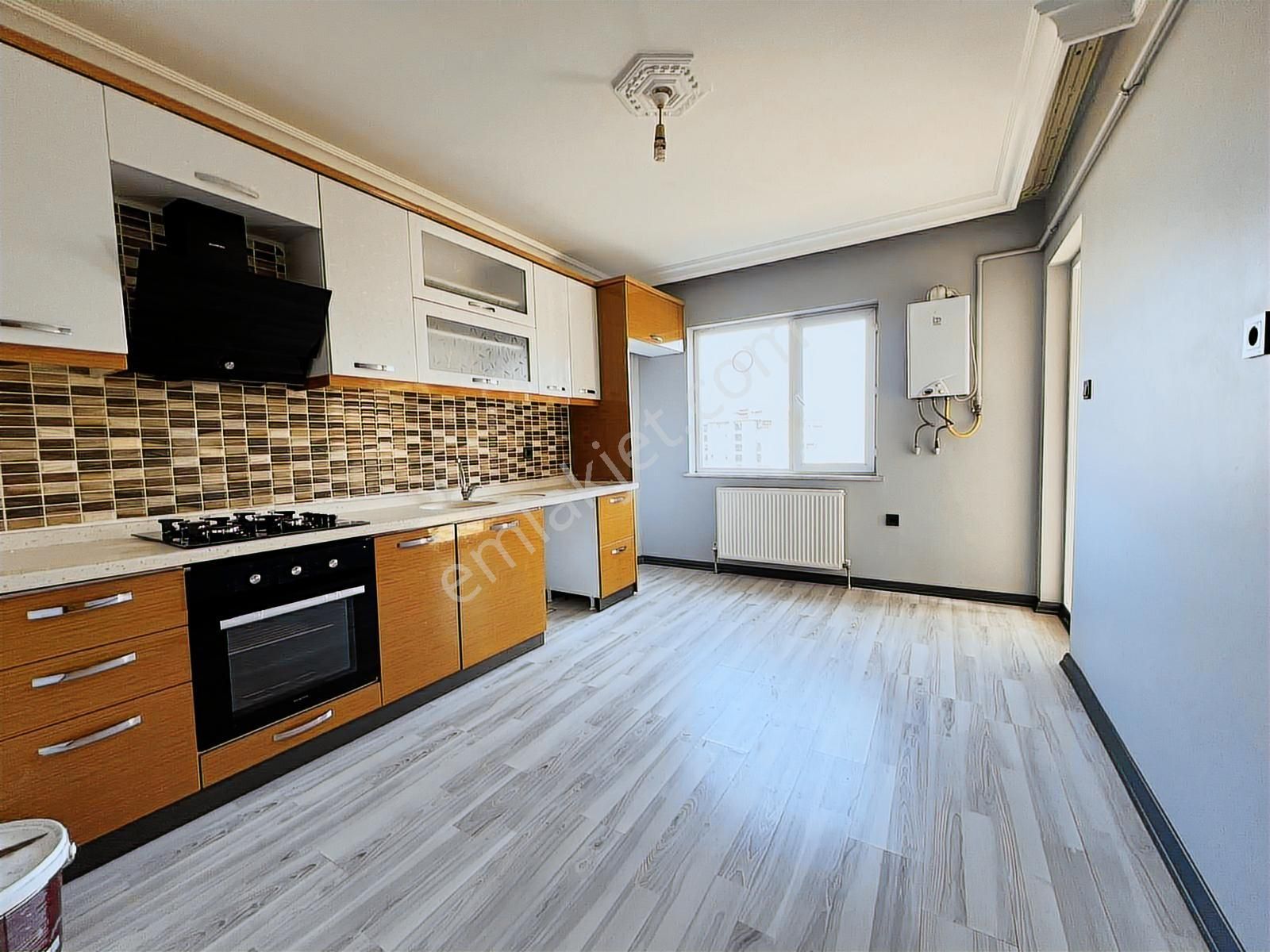 Engin Emlak'tan Protokol Yolu Yakını E.banyo'lu 3+1 Daire - Görsel 4