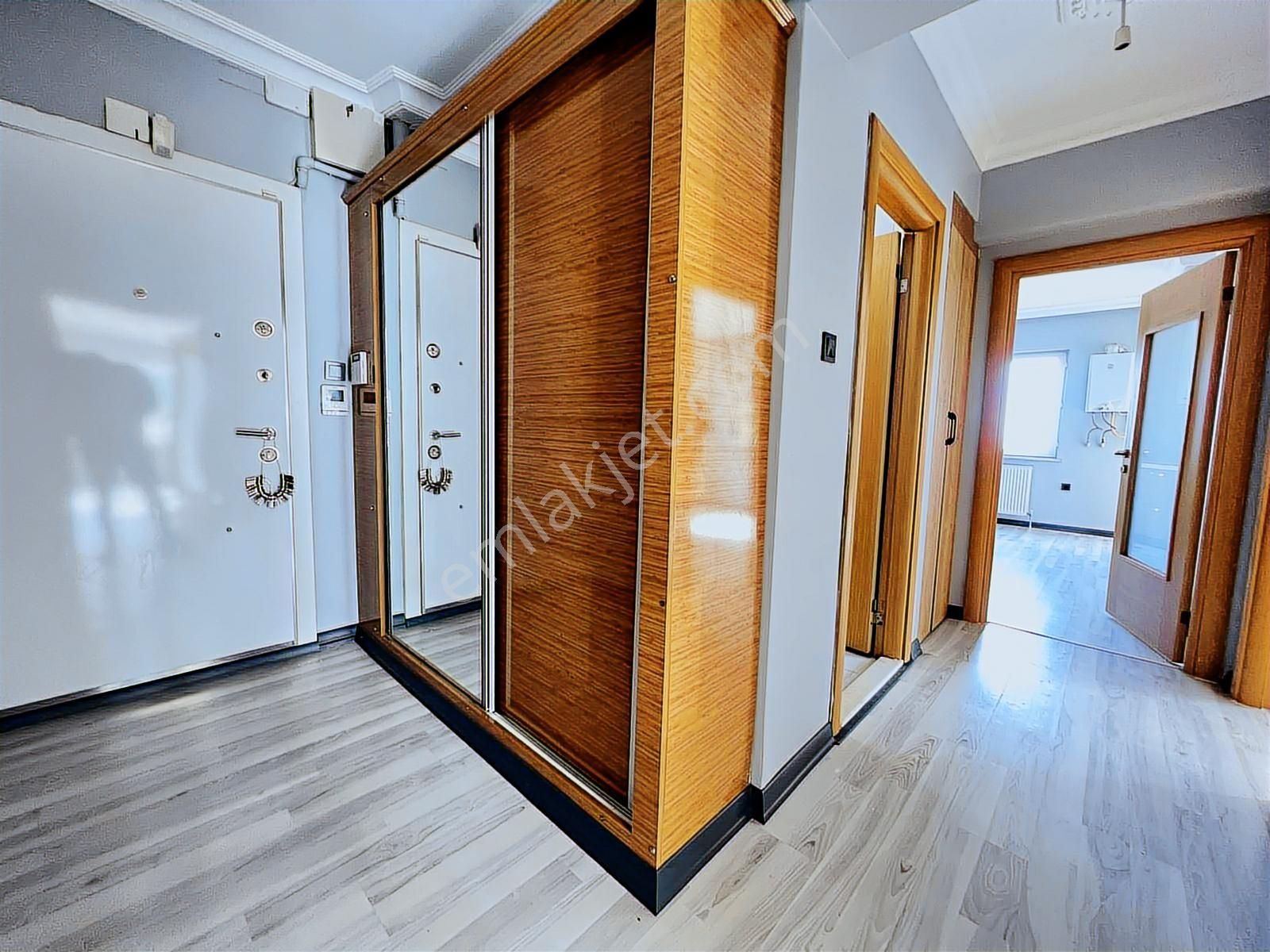 Engin Emlak'tan Protokol Yolu Yakını E.banyo'lu 3+1 Daire - Görsel 17