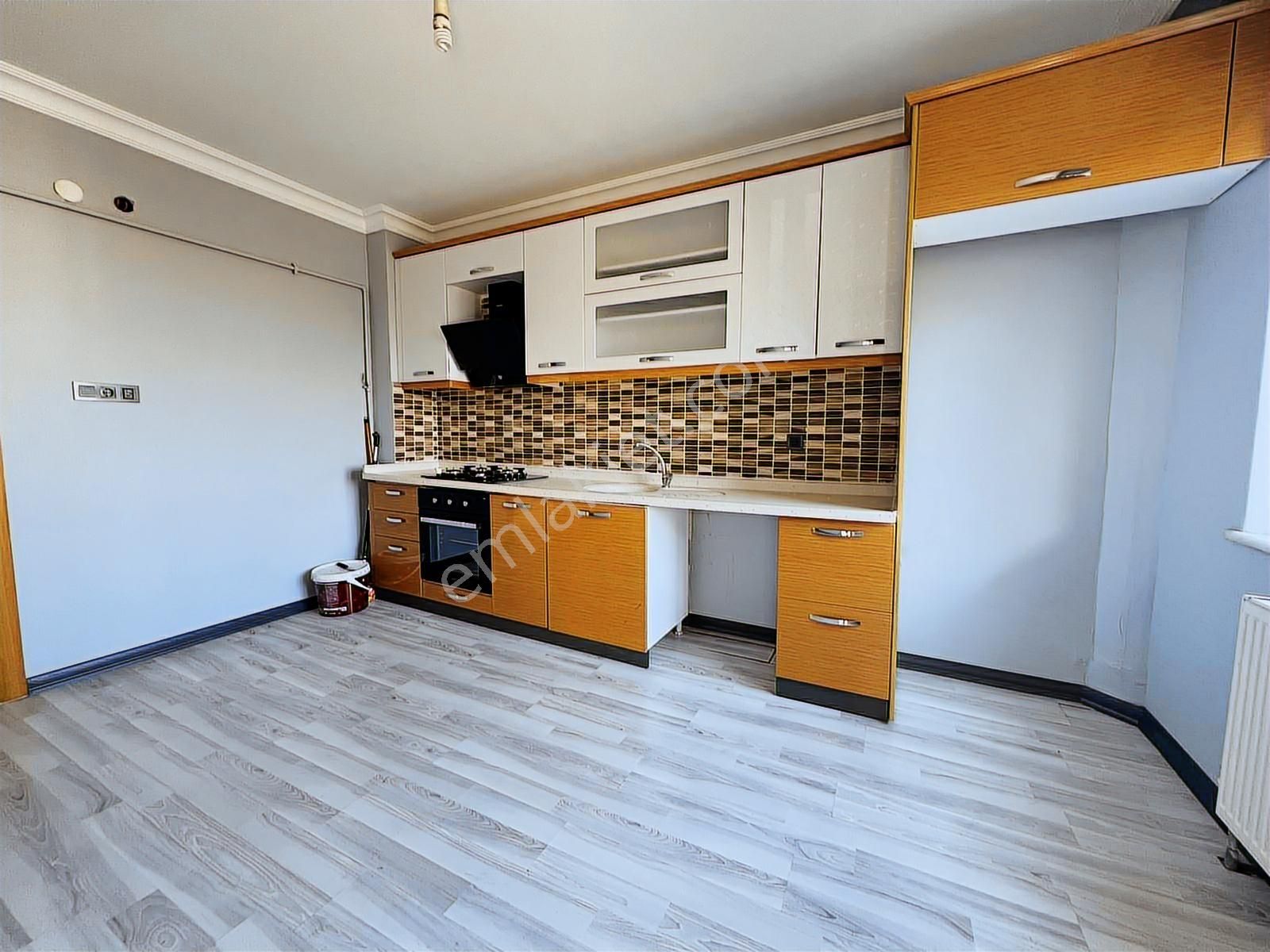 Engin Emlak'tan Protokol Yolu Yakını E.banyo'lu 3+1 Daire - Görsel 5