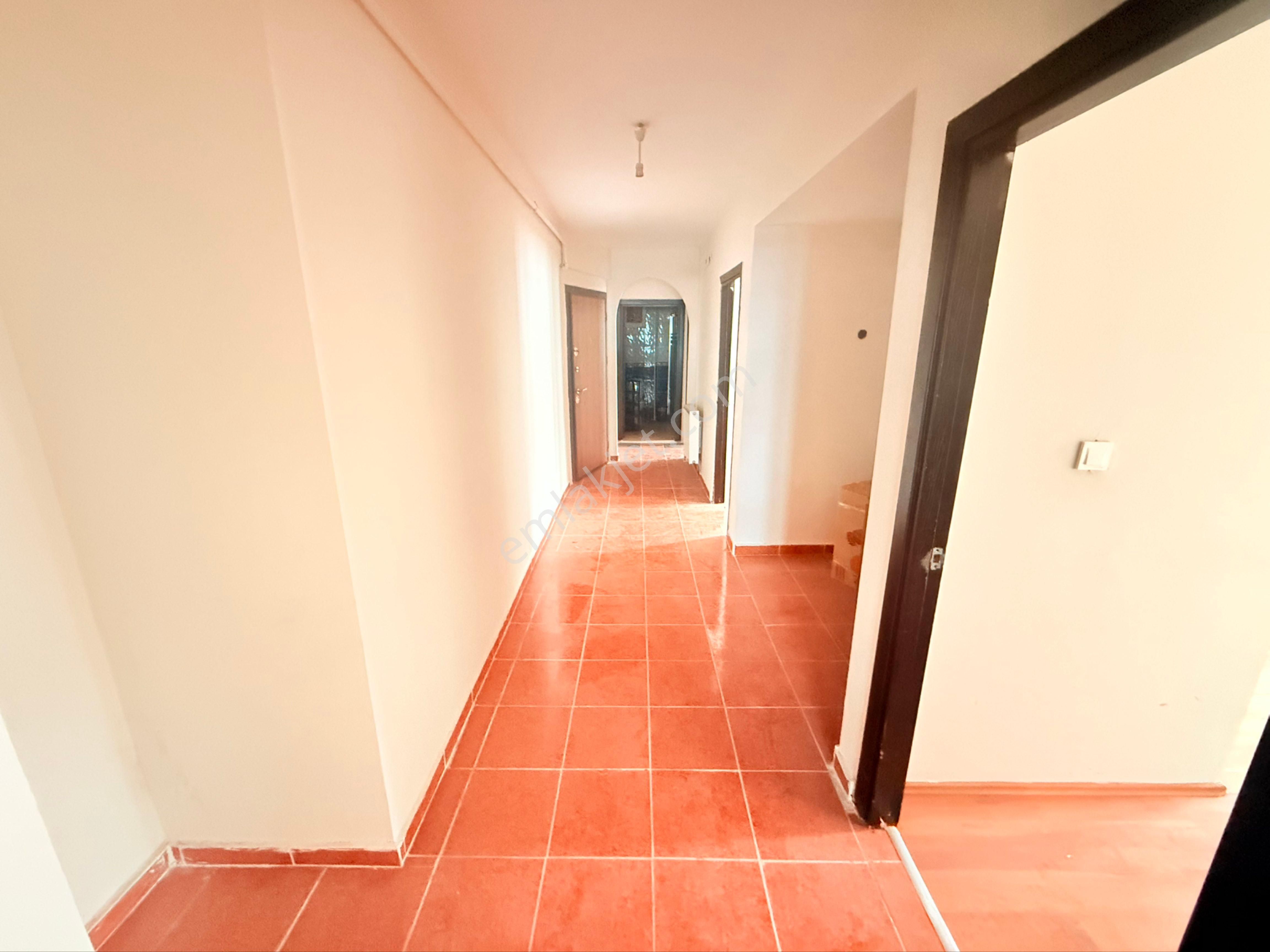 Keçiören Belediyesi Yakını 3+1 Katta Asansörlü Kiralık Daire - Görsel 8