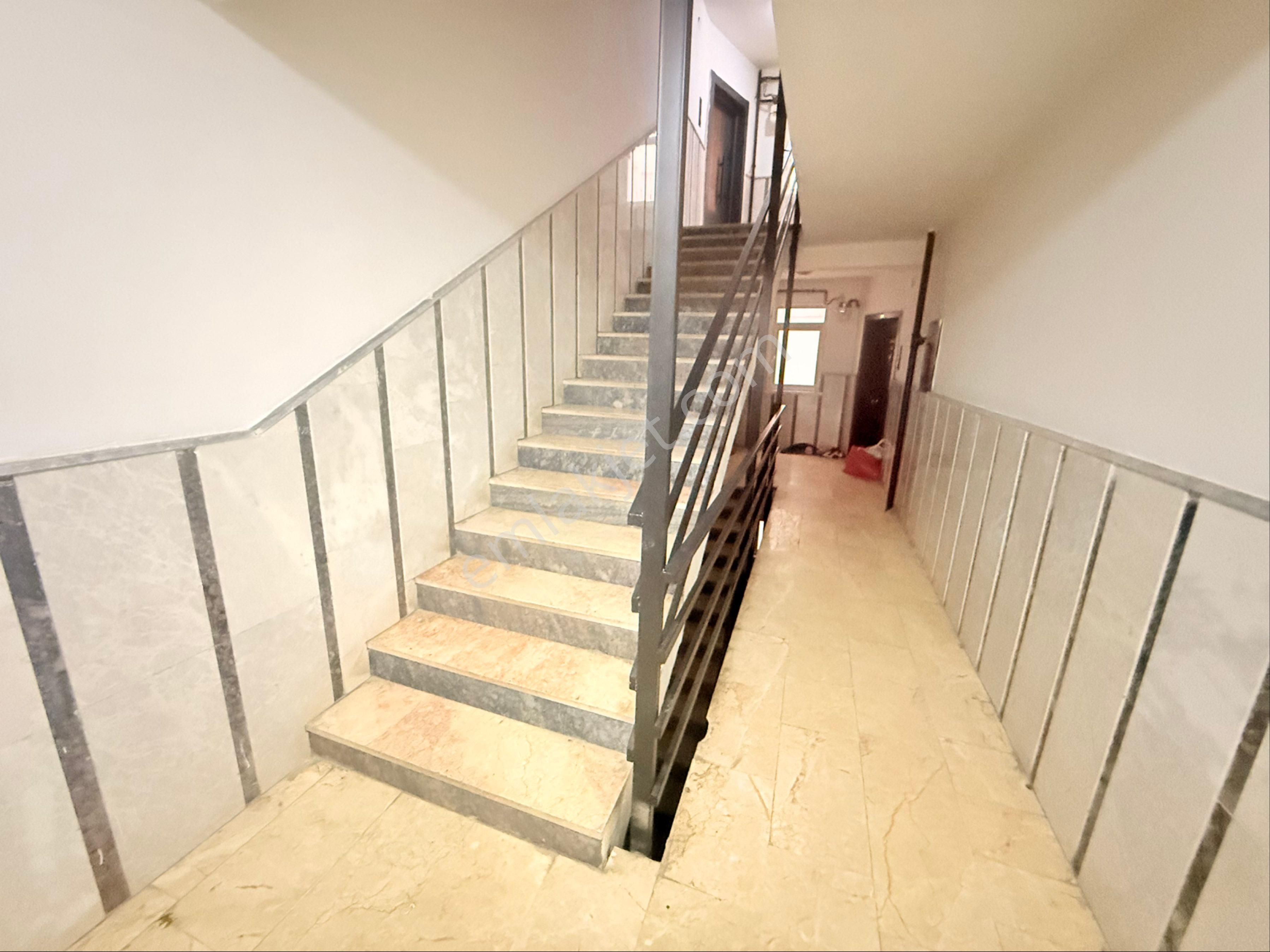 Keçiören Belediyesi Yakını 3+1 Katta Asansörlü Kiralık Daire - Görsel 10