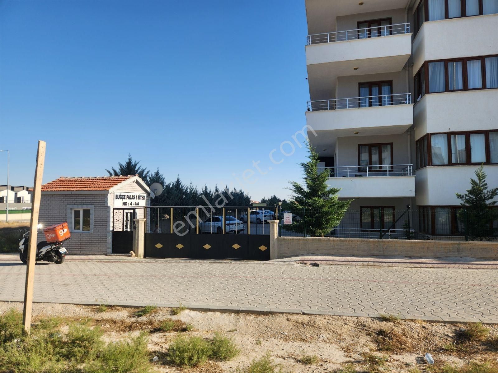 Askeri Üs Fabrikalar Ünüversite Servis Güzergahında 2+1 Daire - Görsel 10