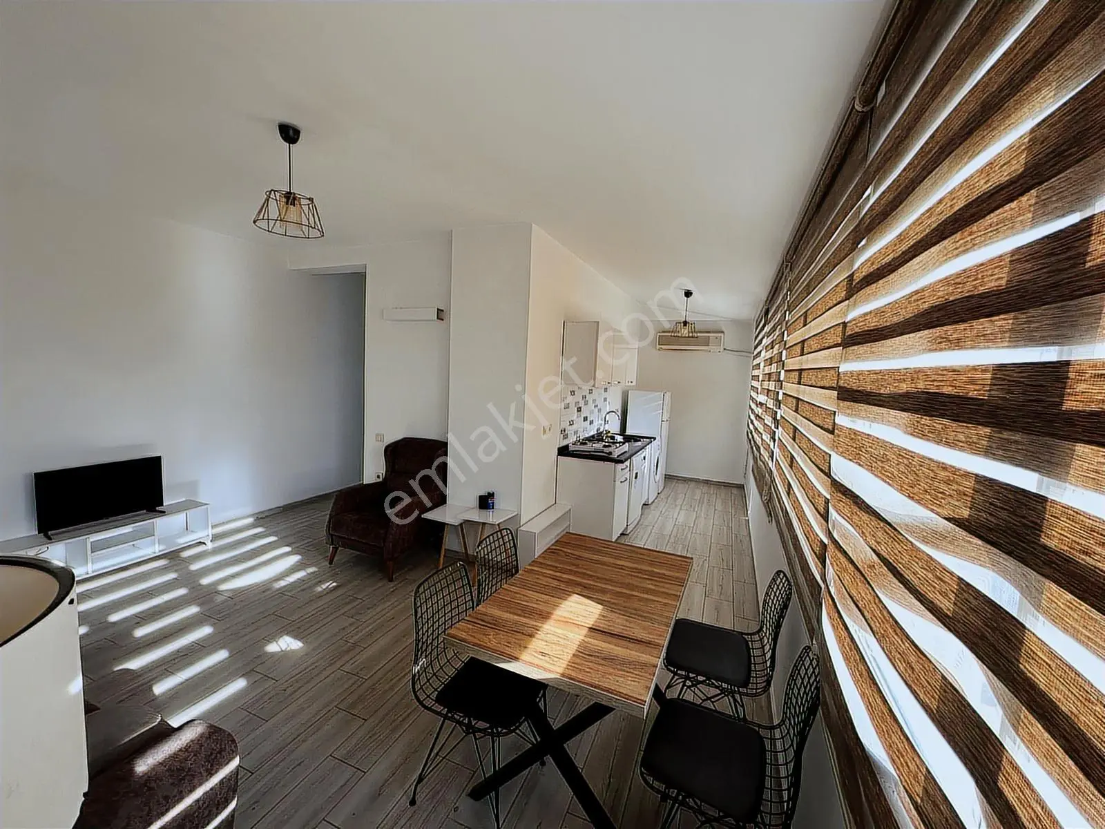 New Form'dan İskenderun Kanatlı Caddesinde Eşyalı Kiralık 1+1 - Görsel 8