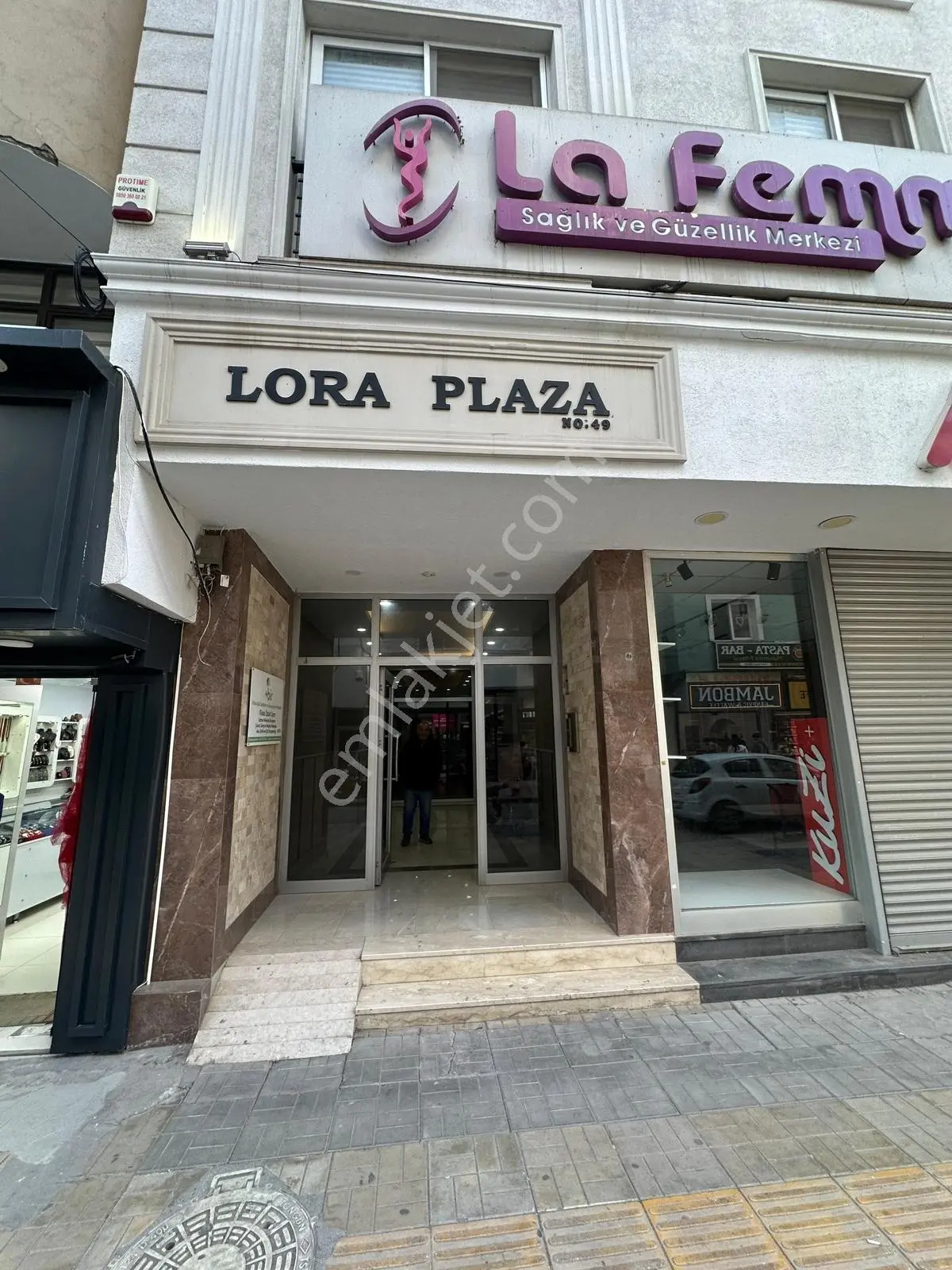 New Form'dan İskenderun Kanatlı Caddesinde Eşyalı Kiralık 1+1 - Görsel 15