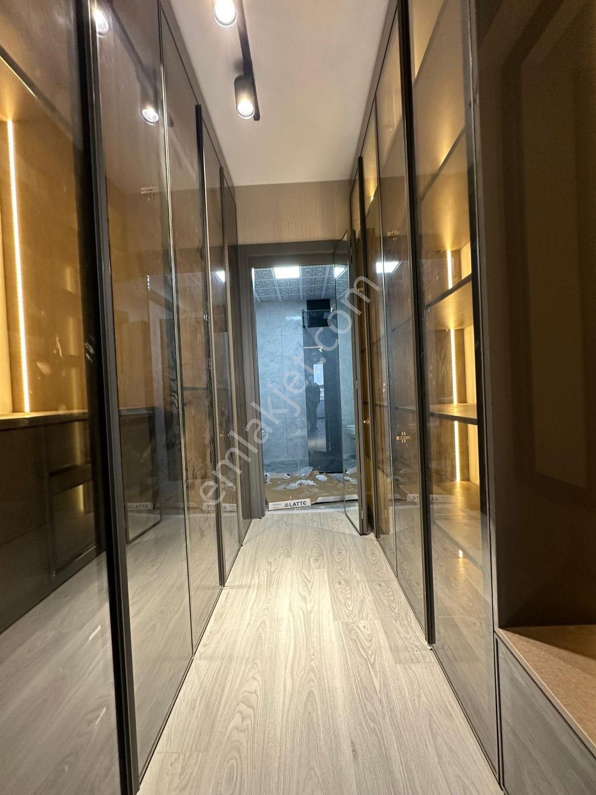 Pursaklar Mehmet Zengin Emlak'tan Protokol Yolu Yakını Çift Banyolu 4+1 14.kat Ultra Lüks Sitede - Görsel 32