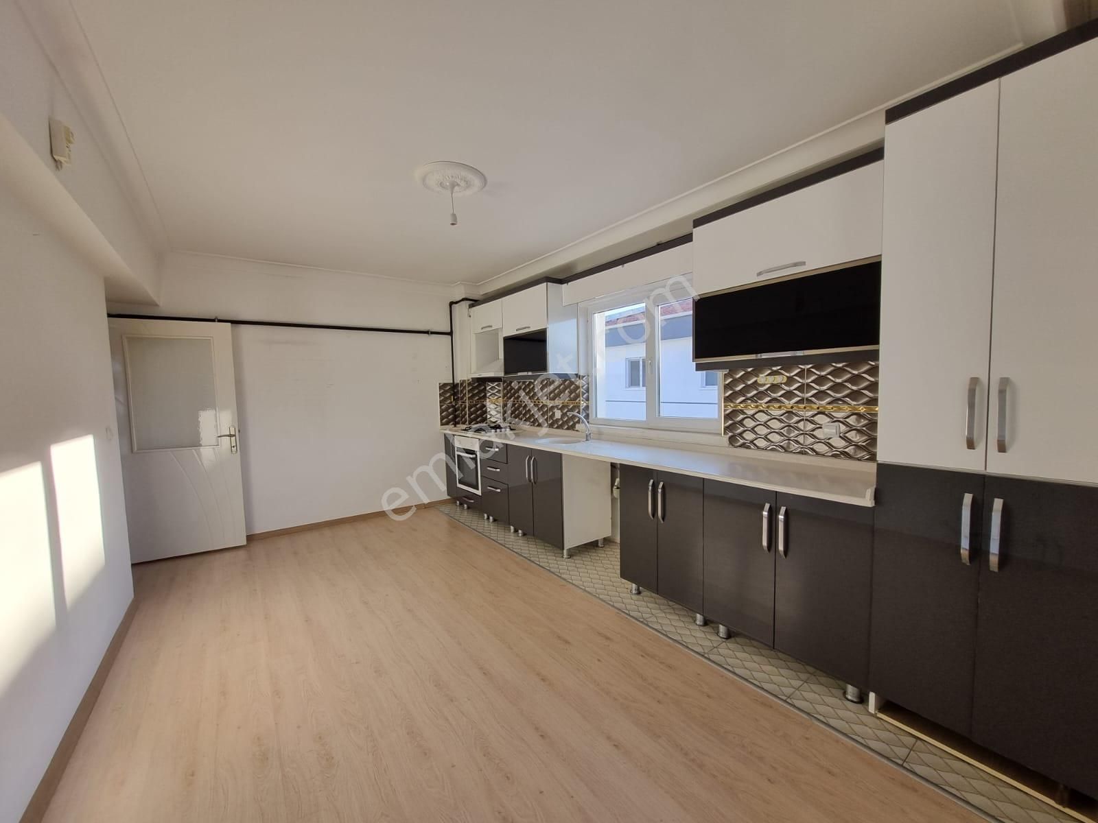 Yenikent Menderes Mahallesi 3+1 Kiralık Daire Geniş Ferah - Görsel 7