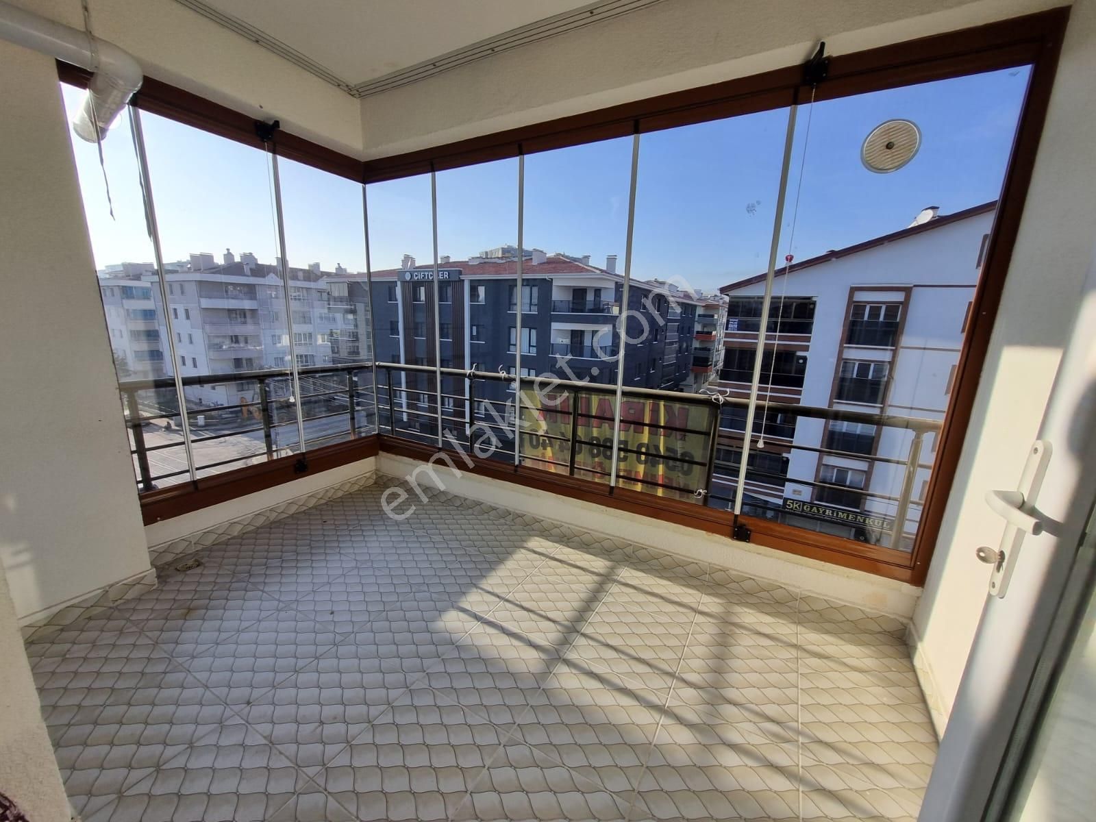 Yenikent Menderes Mahallesi 3+1 Kiralık Daire Geniş Ferah - Görsel 9
