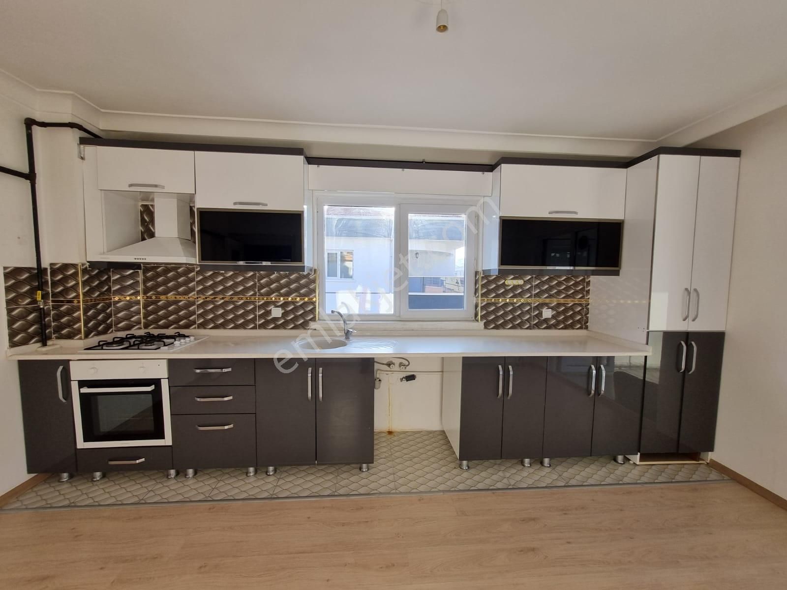 Yenikent Menderes Mahallesi 3+1 Kiralık Daire Geniş Ferah - Görsel 5