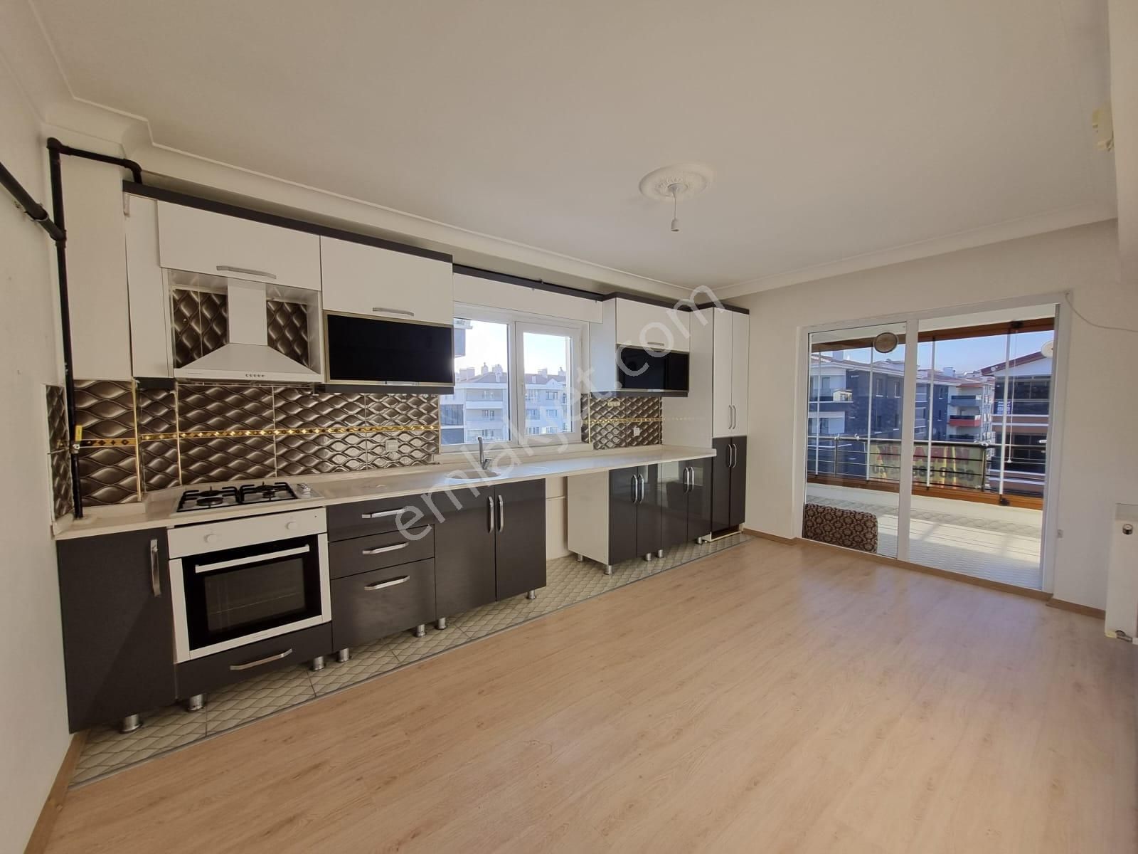 Yenikent Menderes Mahallesi 3+1 Kiralık Daire Geniş Ferah