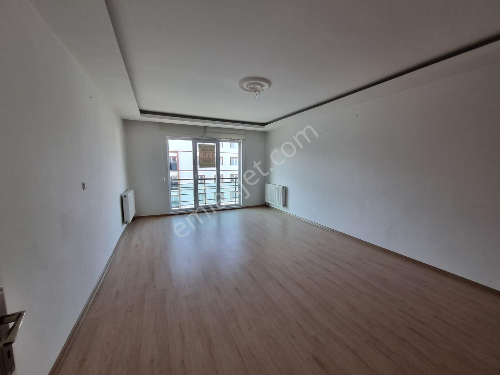 Yenikent Menderes Mahallesi 3+1 Kiralık Daire Geniş Ferah - Görsel 13