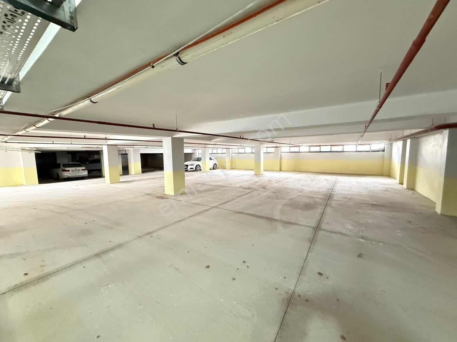 T.özal Fuar Alanına 2.dk Mesafede Herkat Tek Daire Göl Manzaralı - Görsel 11