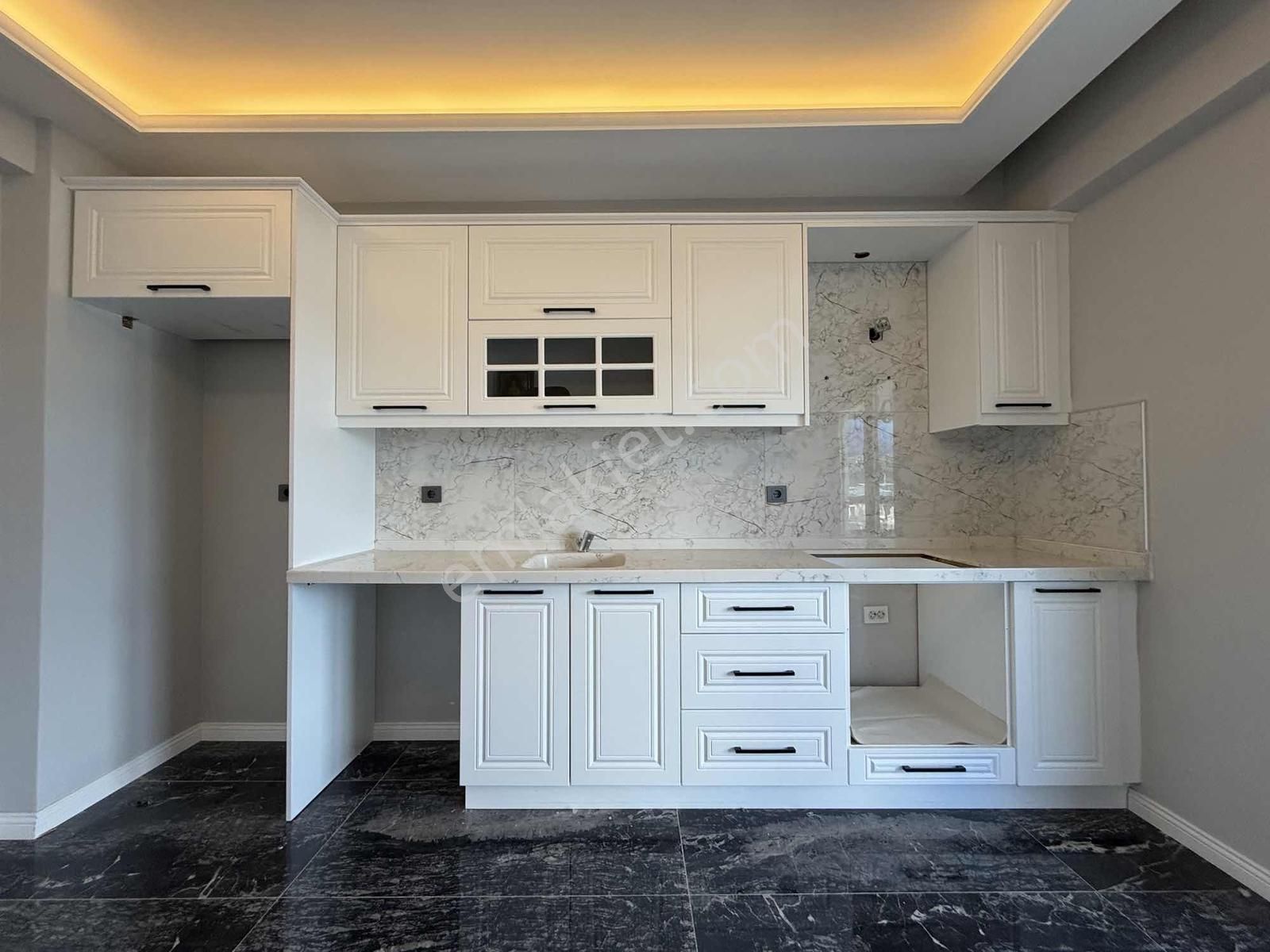 Karapınarda Eşsiz Manzaralı 3+1 Site İçi Geniş Daire - Görsel 10