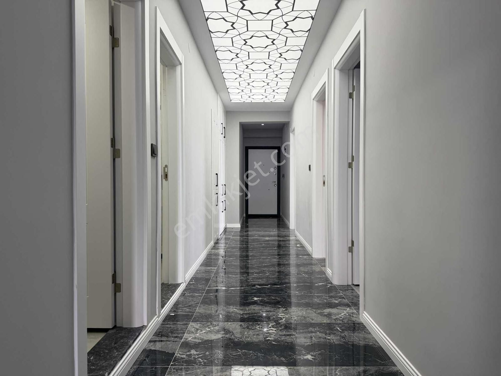 Karapınarda Eşsiz Manzaralı 3+1 Site İçi Geniş Daire - Görsel 18