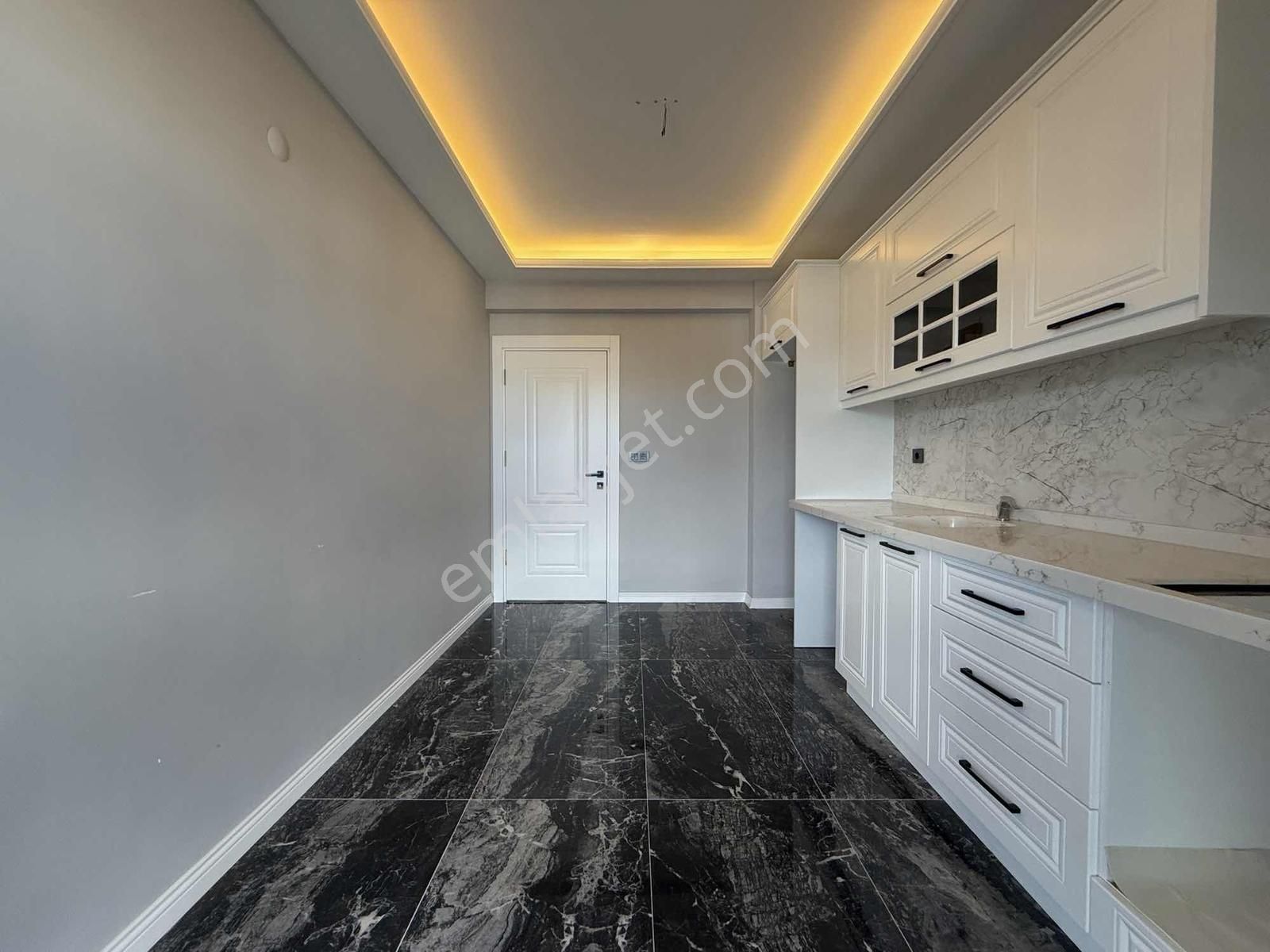 Karapınarda Eşsiz Manzaralı 3+1 Site İçi Geniş Daire - Görsel 7