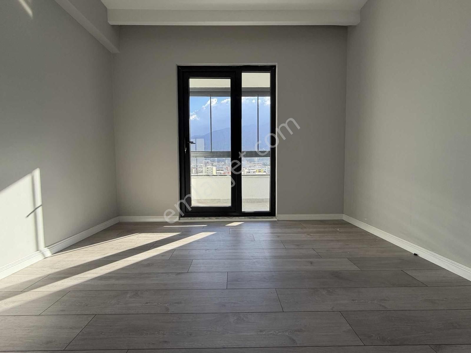 Karapınarda Eşsiz Manzaralı 3+1 Site İçi Geniş Daire - Görsel 36