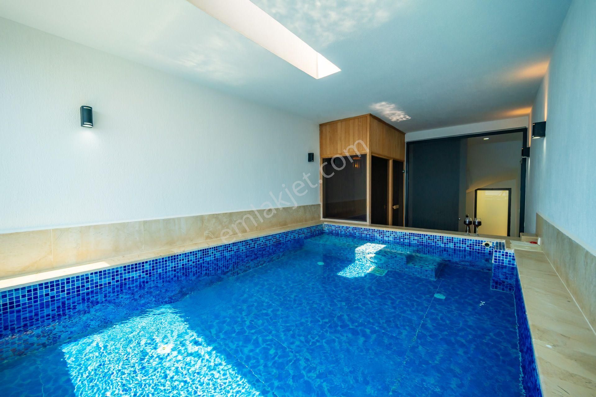 Kalkan Kördere'de Deniz Manzaralı, Jakuzili Villa - Görsel 15