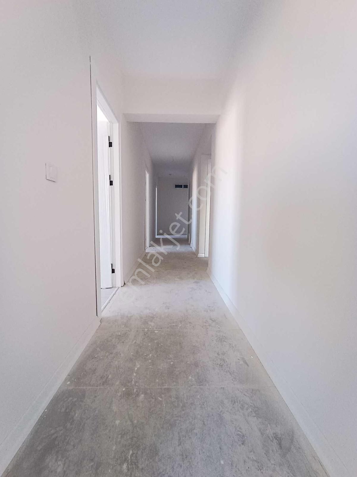 Fahri Korutürk Mh. Ana Caddede Asansörlü 3+1 Satılık Sıfır Daire - Görsel 2