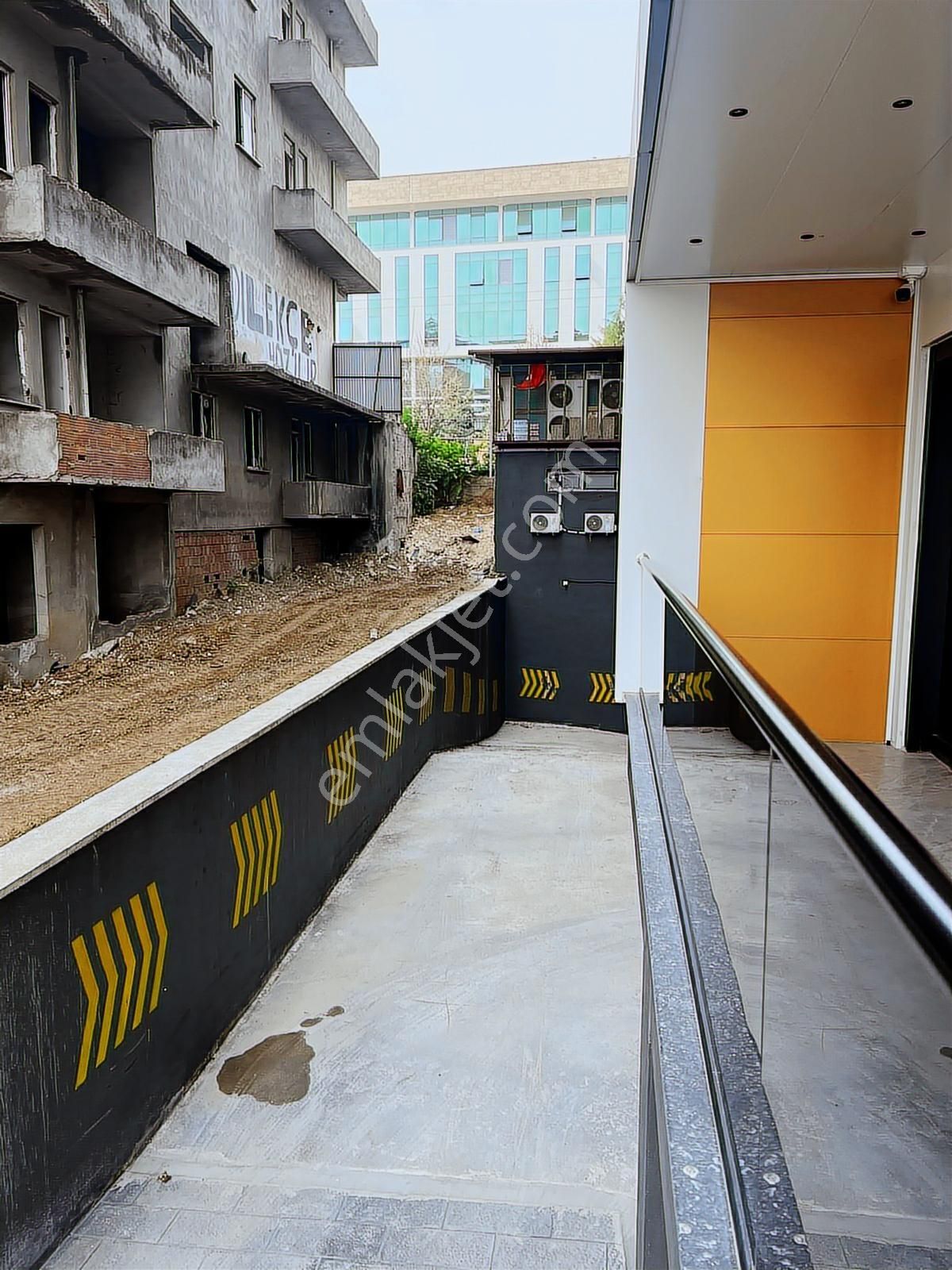 Samsun Yeni Adliye Karşısı Ft Plaza 1 2. Kat Deniz Manzaralı 1+1 - Görsel 9