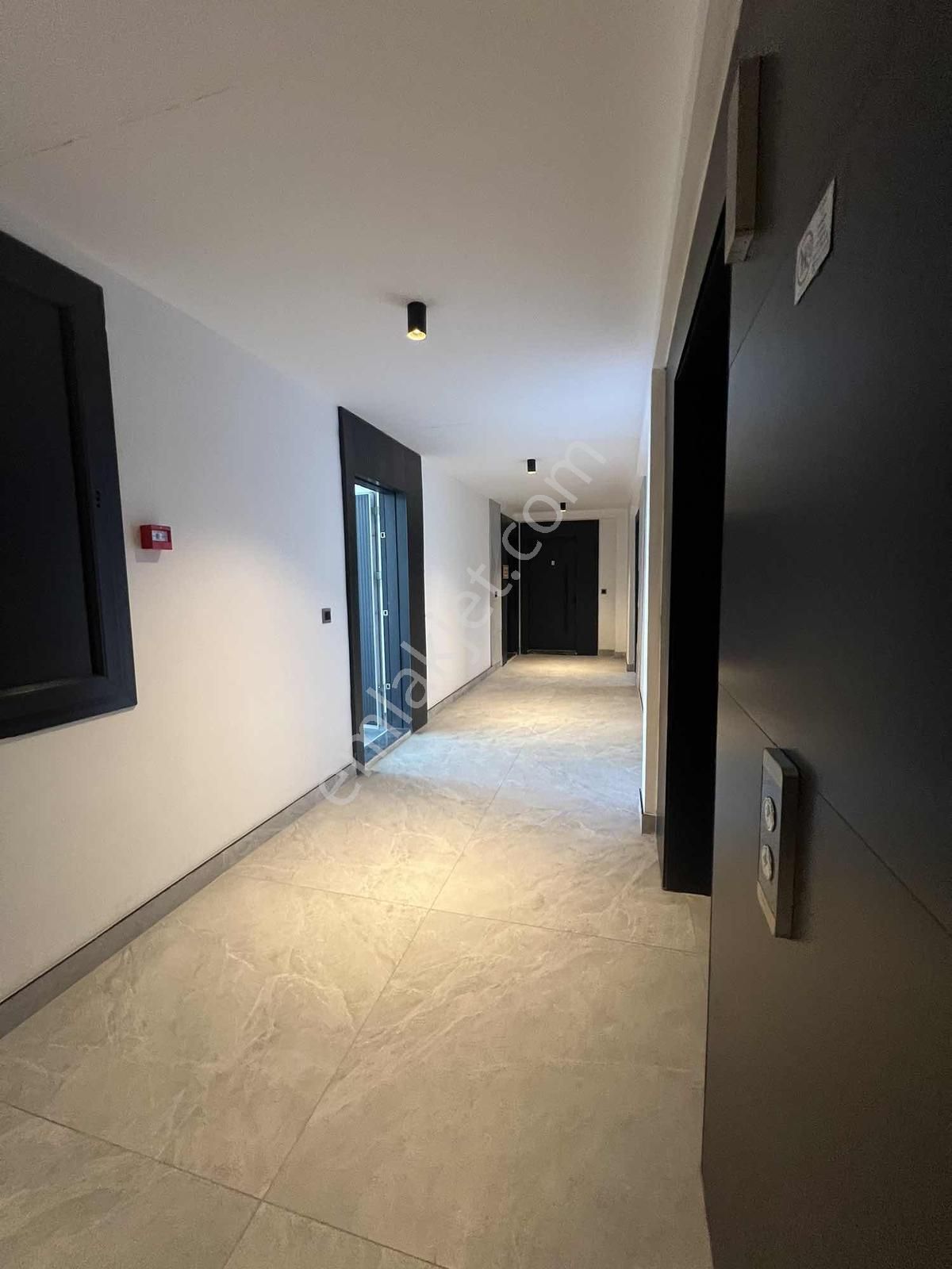 Ft Plaza'da Kiralık Ofis Katı - Görsel 16