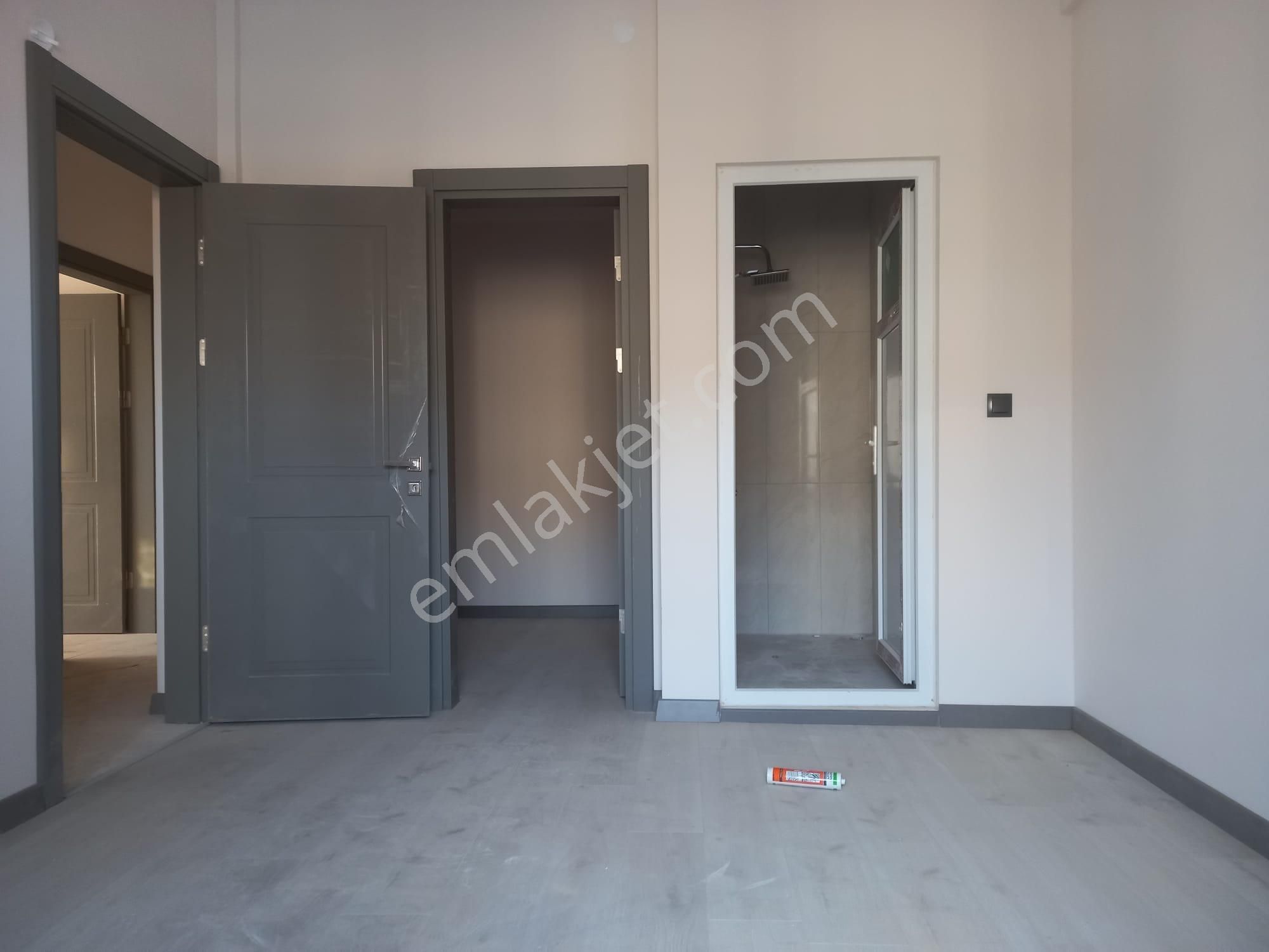 Roma' Dan Akhisar' Da Satılık Lüks Daire - Görsel 16