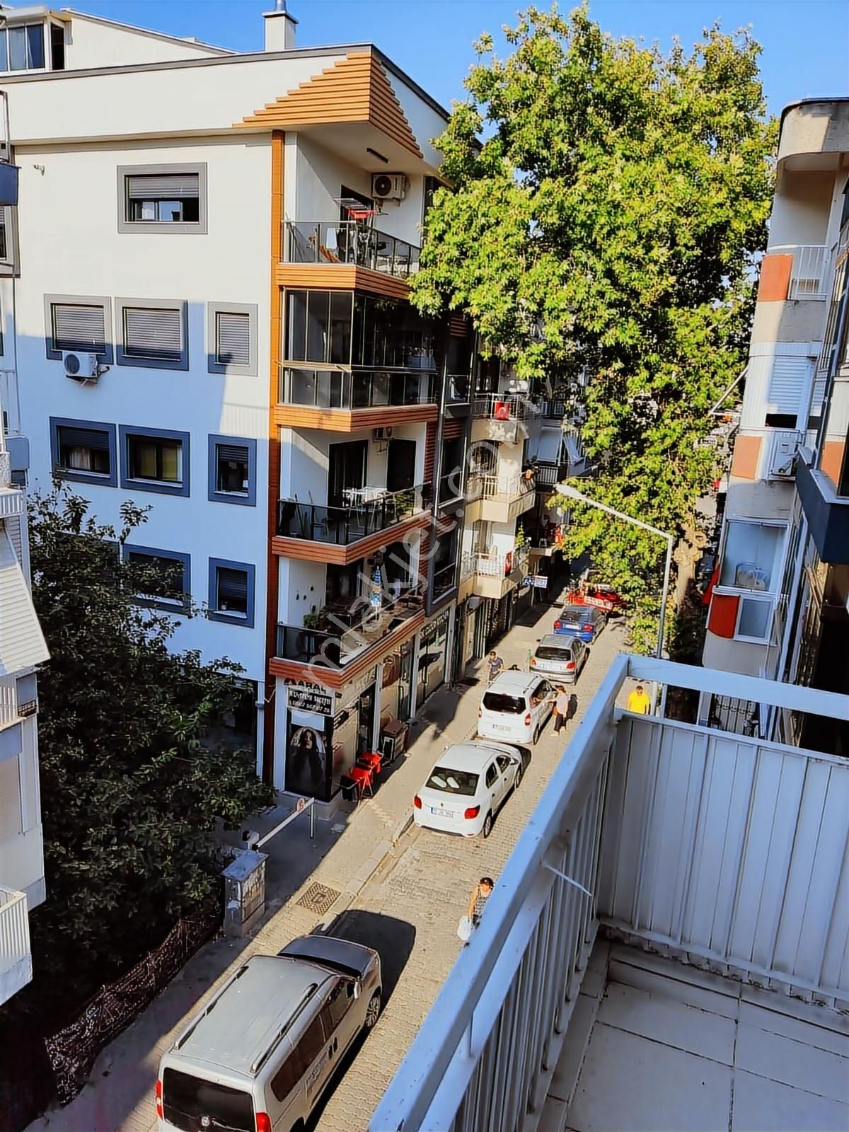 Karşıyaka'da Çarşı Yakını Arakat 3+1 Daire D-61 - Görsel 6