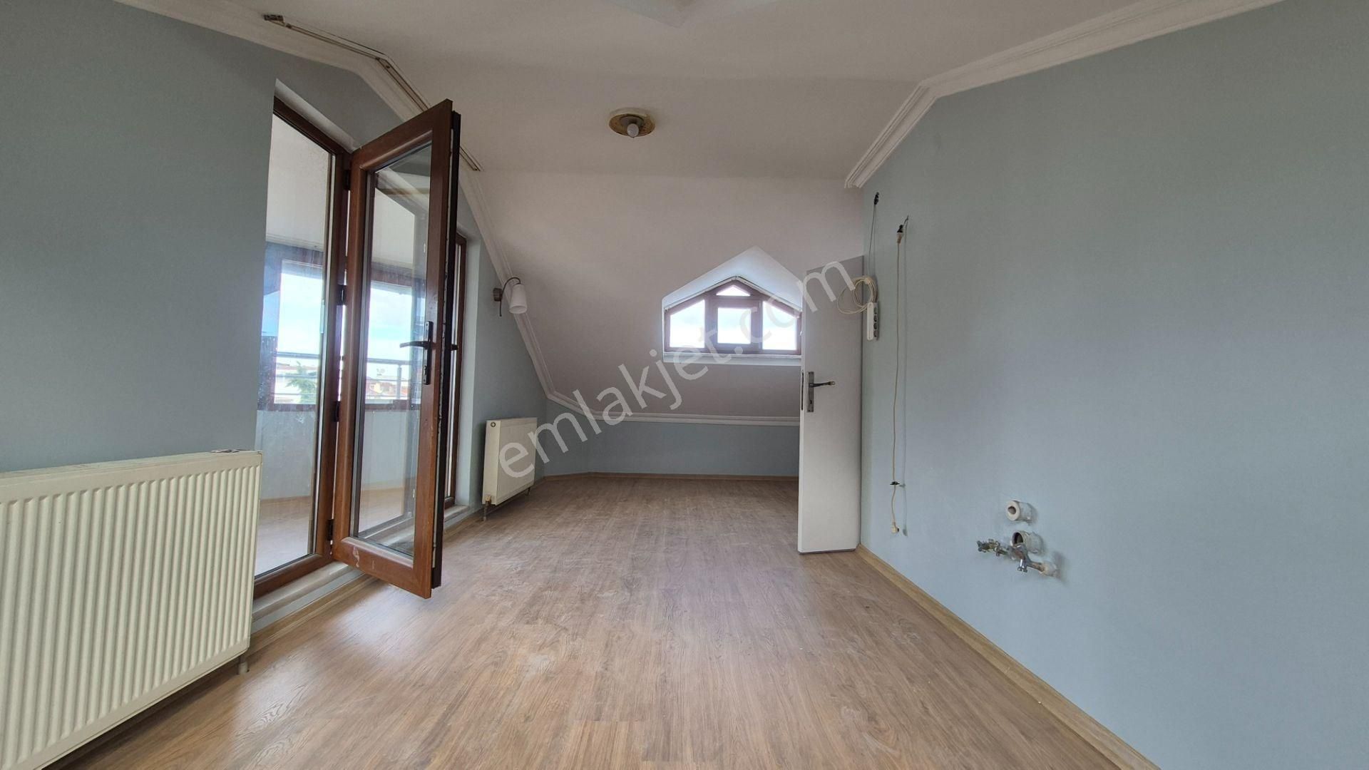 Üsküdar Ferah Mah 4+1 + Teras Kiralık Dubleks Daire Enta Emlak - Görsel 27