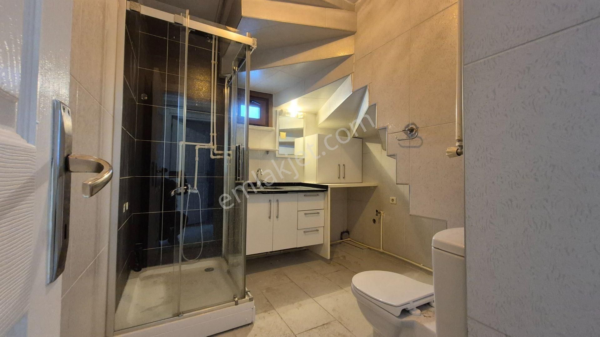 Üsküdar Ferah Mah 4+1 + Teras Kiralık Dubleks Daire Enta Emlak - Görsel 17