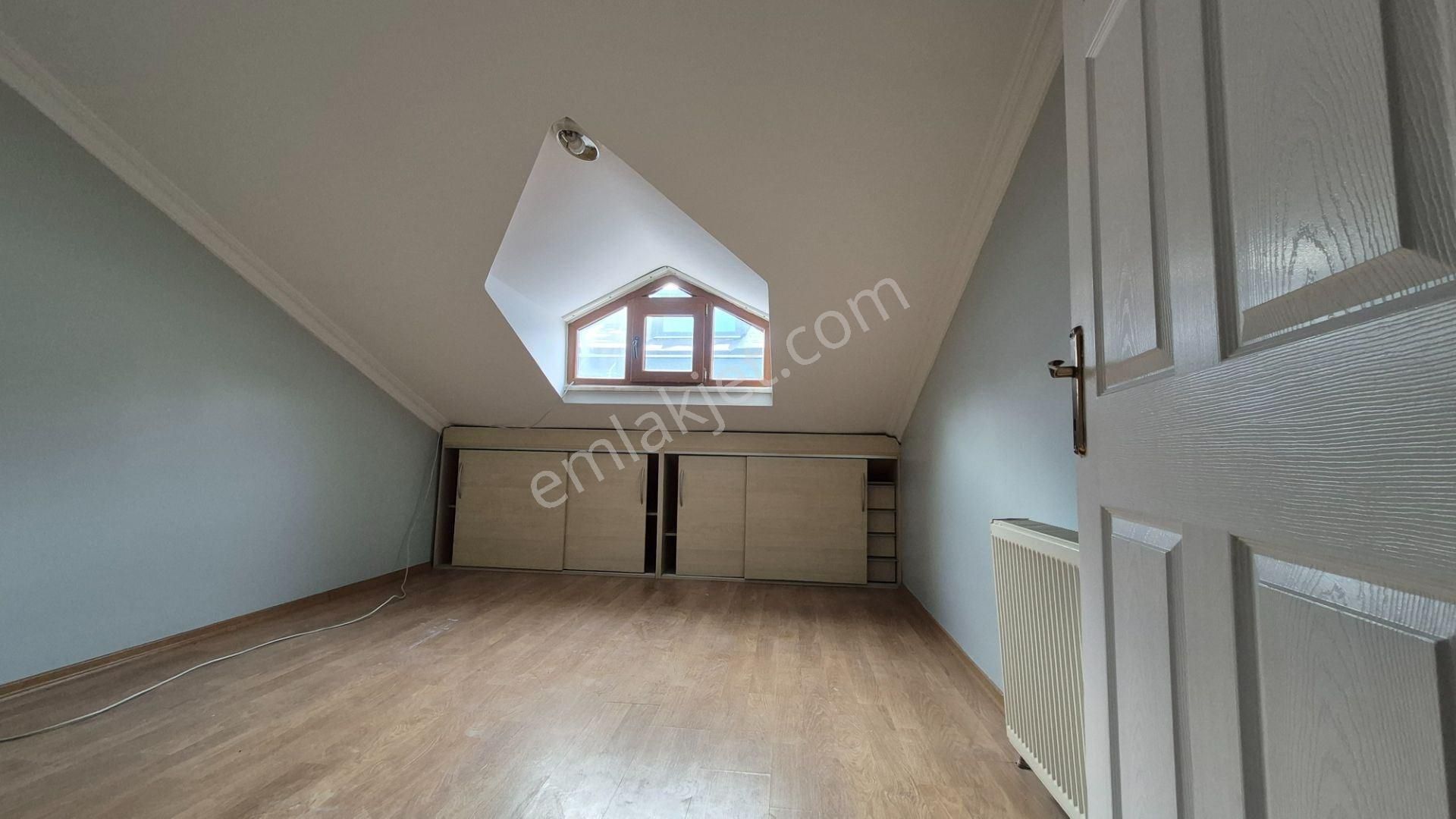 Üsküdar Ferah Mah 4+1 + Teras Kiralık Dubleks Daire Enta Emlak - Görsel 23