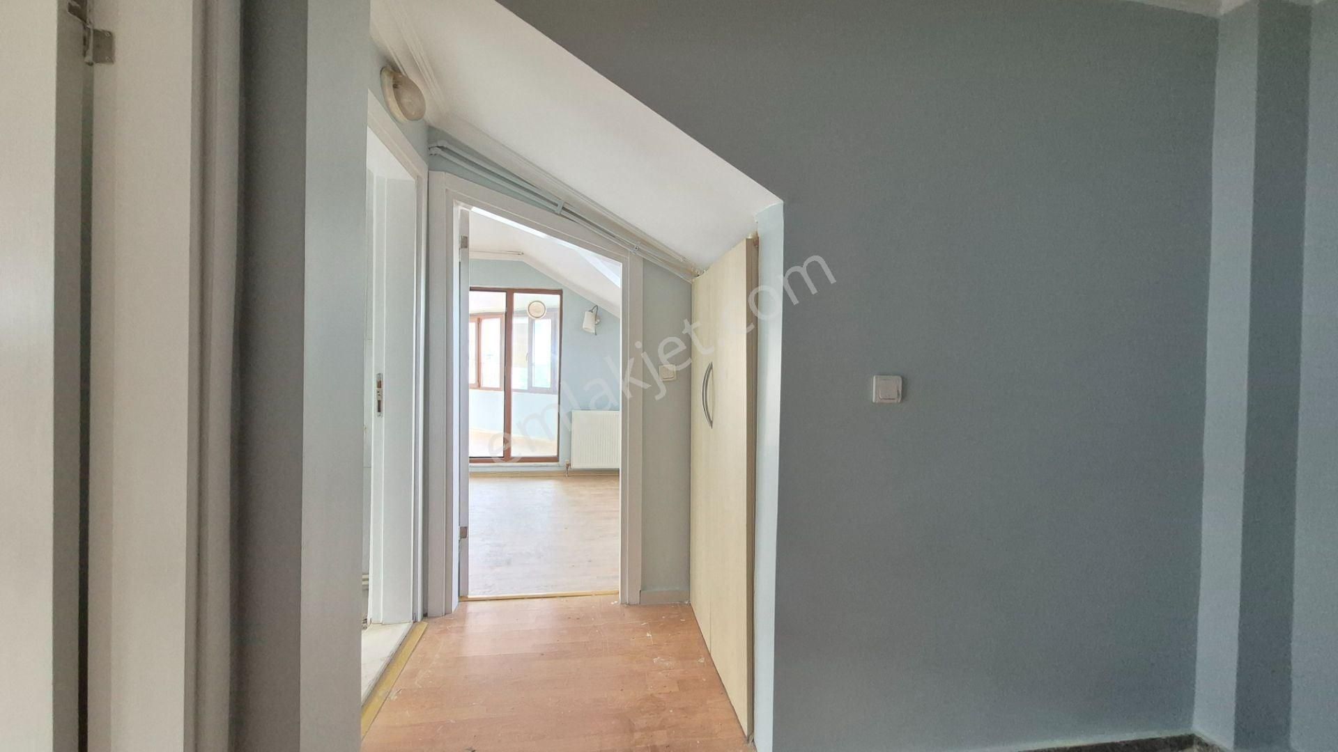 Üsküdar Ferah Mah 4+1 + Teras Kiralık Dubleks Daire Enta Emlak - Görsel 21