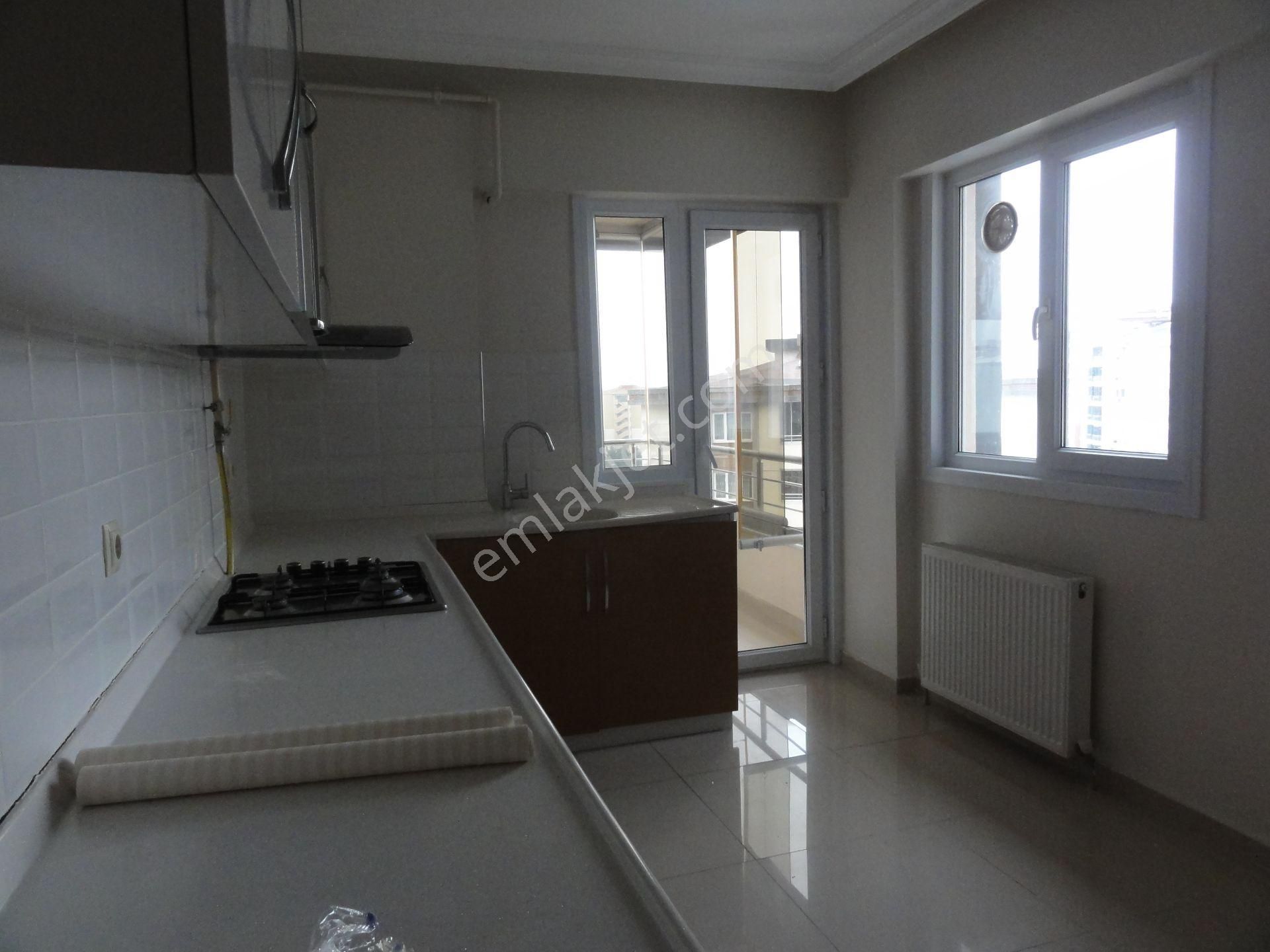 Dora'dan Gökçeren Sitesinde 3+1 Ferah Daire - Görsel 2