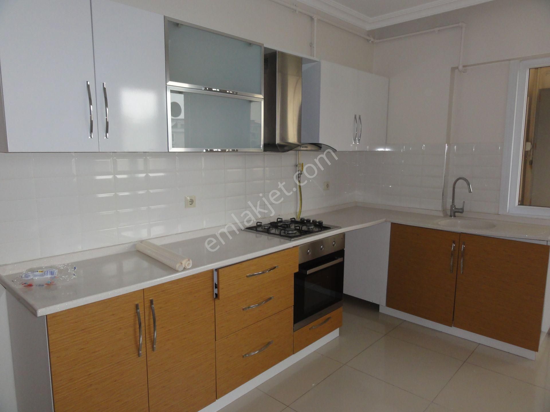 Dora'dan Gökçeren Sitesinde 3+1 Ferah Daire - Görsel 3