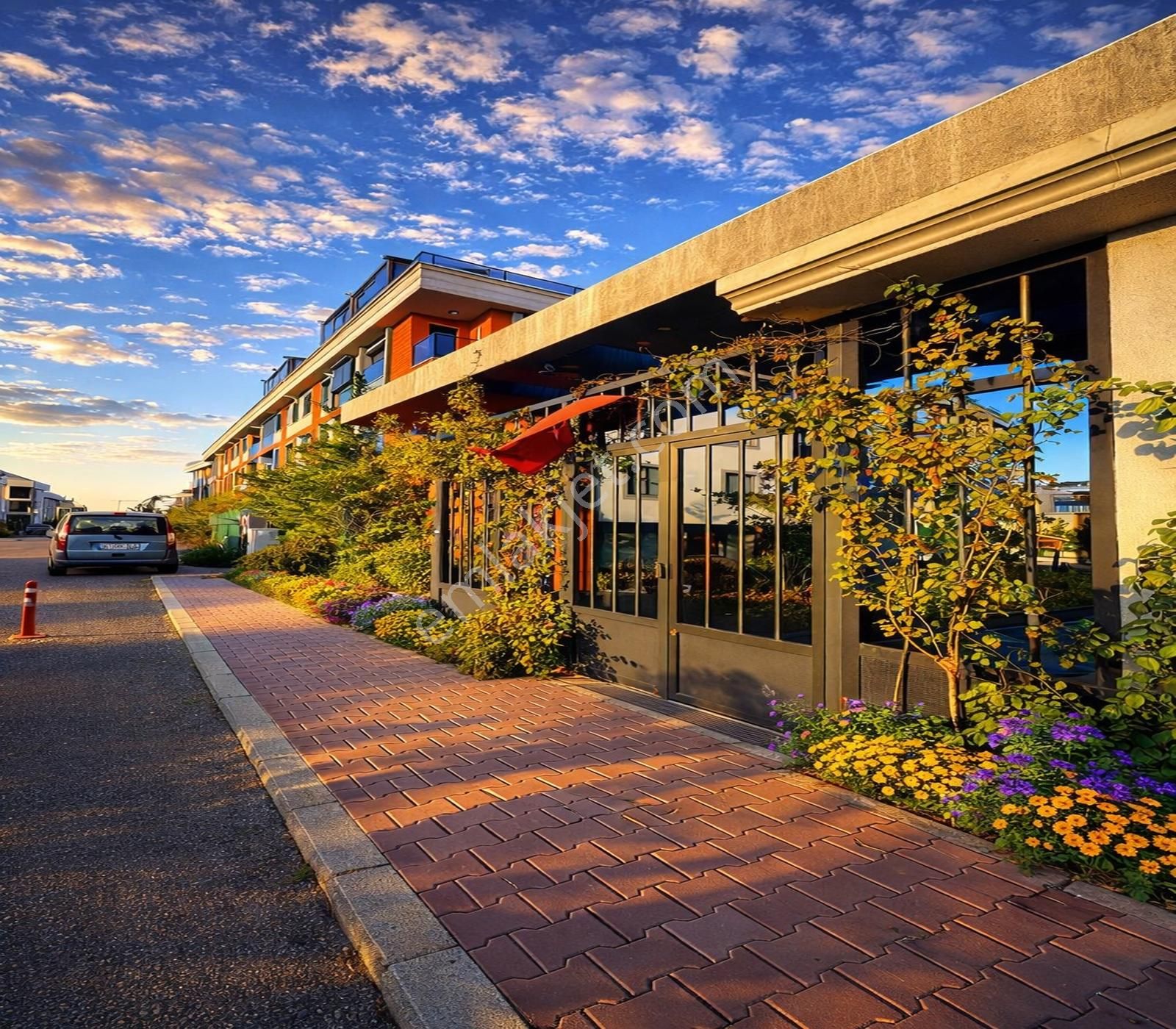 Beylikdüzü Lıve İnşaat'tan Marina'ya Komşu Geniş M2 2+1 Daire! - Görsel 2