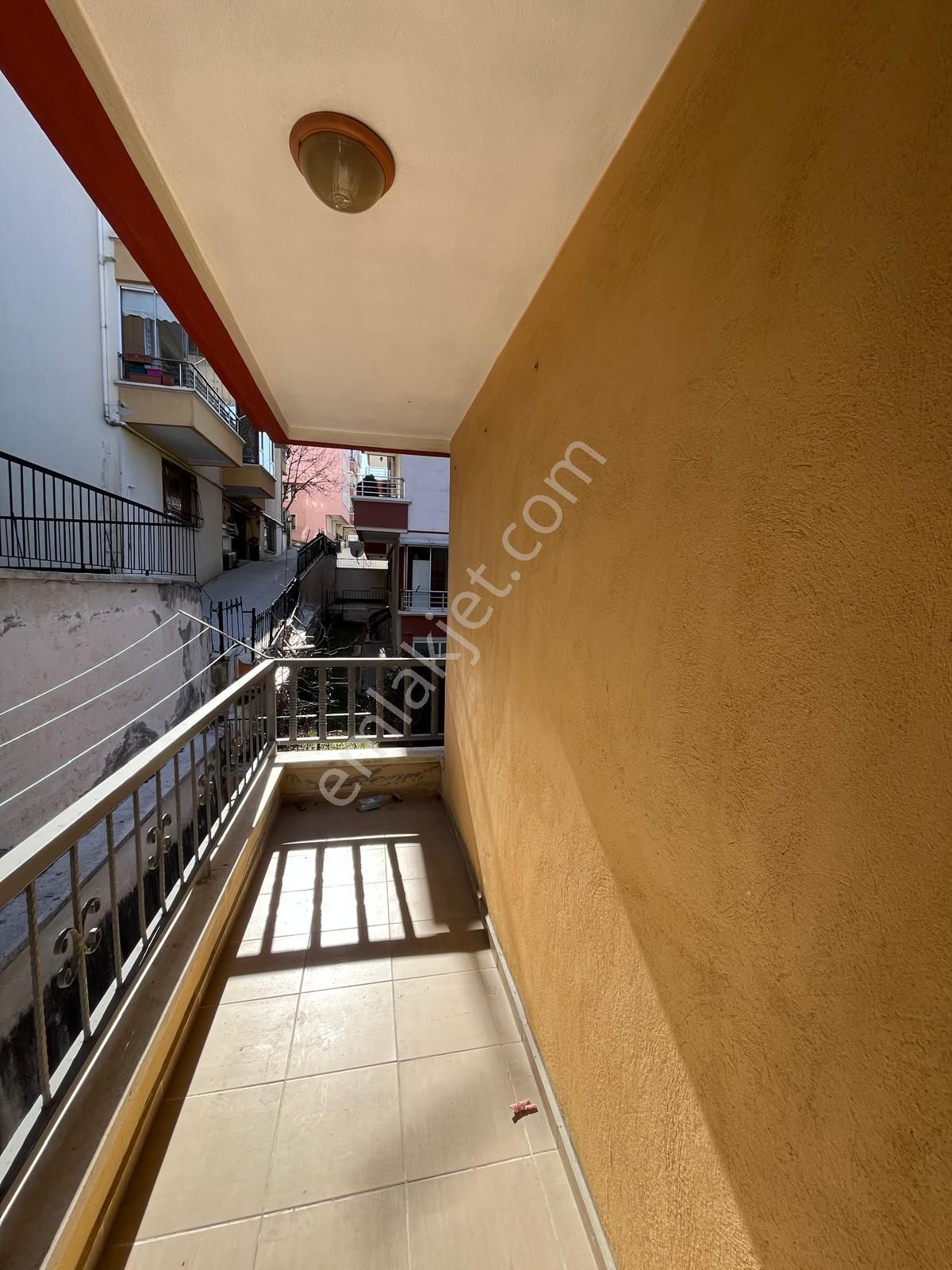 Bilgen Vatan'dan Bağlarbaşı Merkez'de Katta Bu Fiyata Son Daireler 1. Kat 3+1 Satılık Daire - Görsel 12